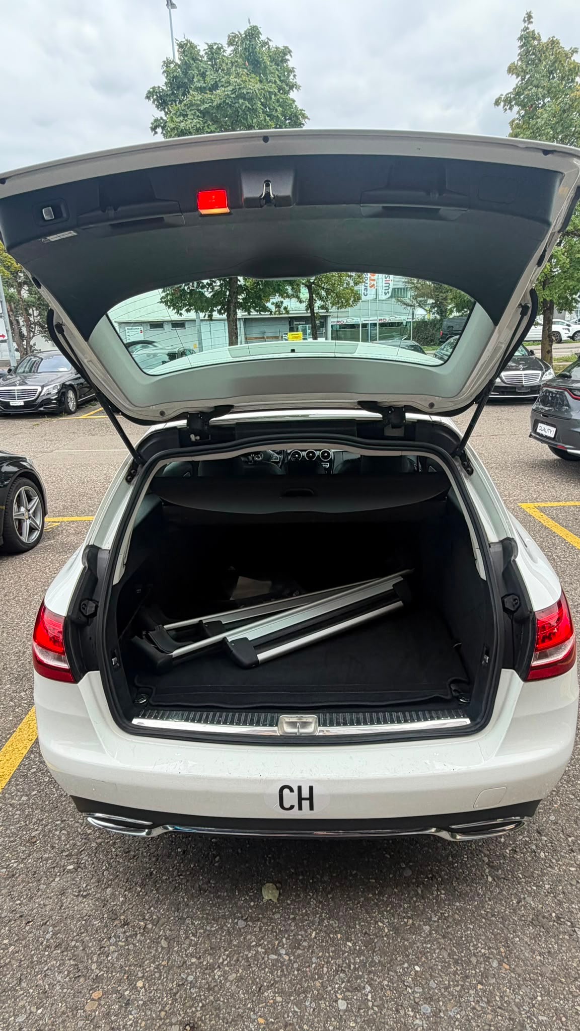 MERCEDES-BENZ C 250 BlueTEC Avantgarde 4Matic 7G-Tronic-image-9