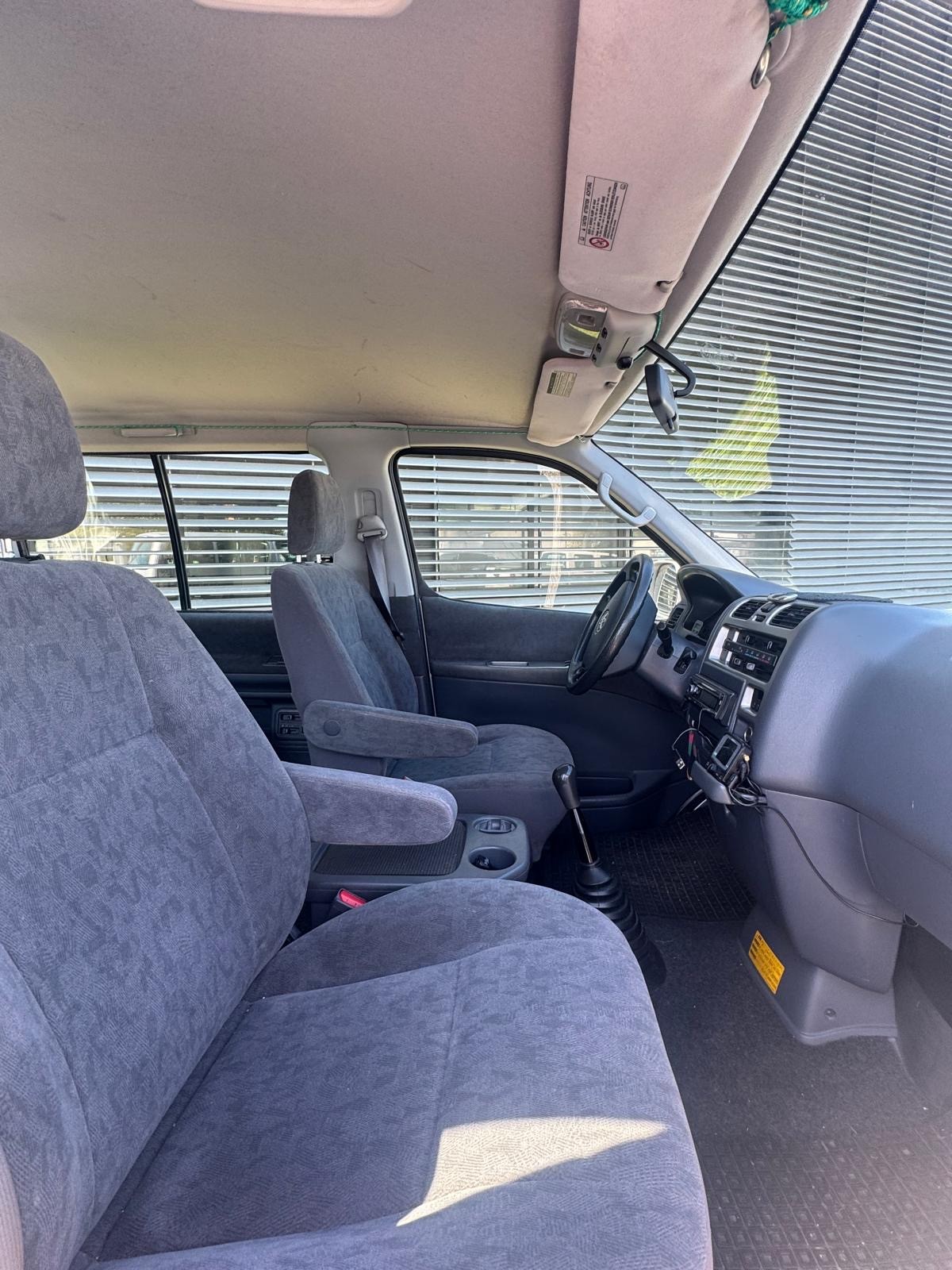 TOYOTA Hiace D-4D Wagon GL 4WD S 8 platz-image-12