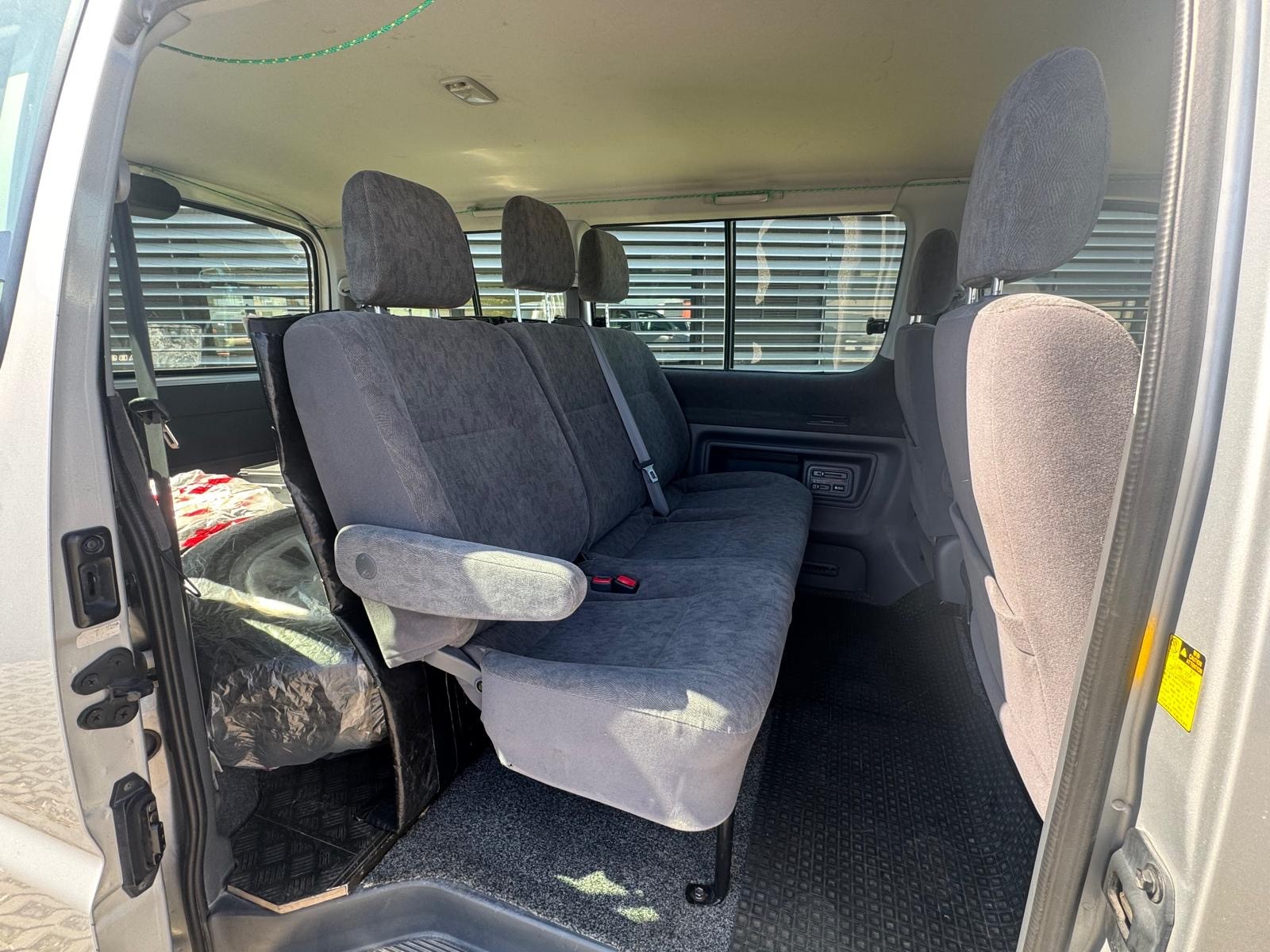 TOYOTA Hiace D-4D Wagon GL 4WD S 8 platz-image-9