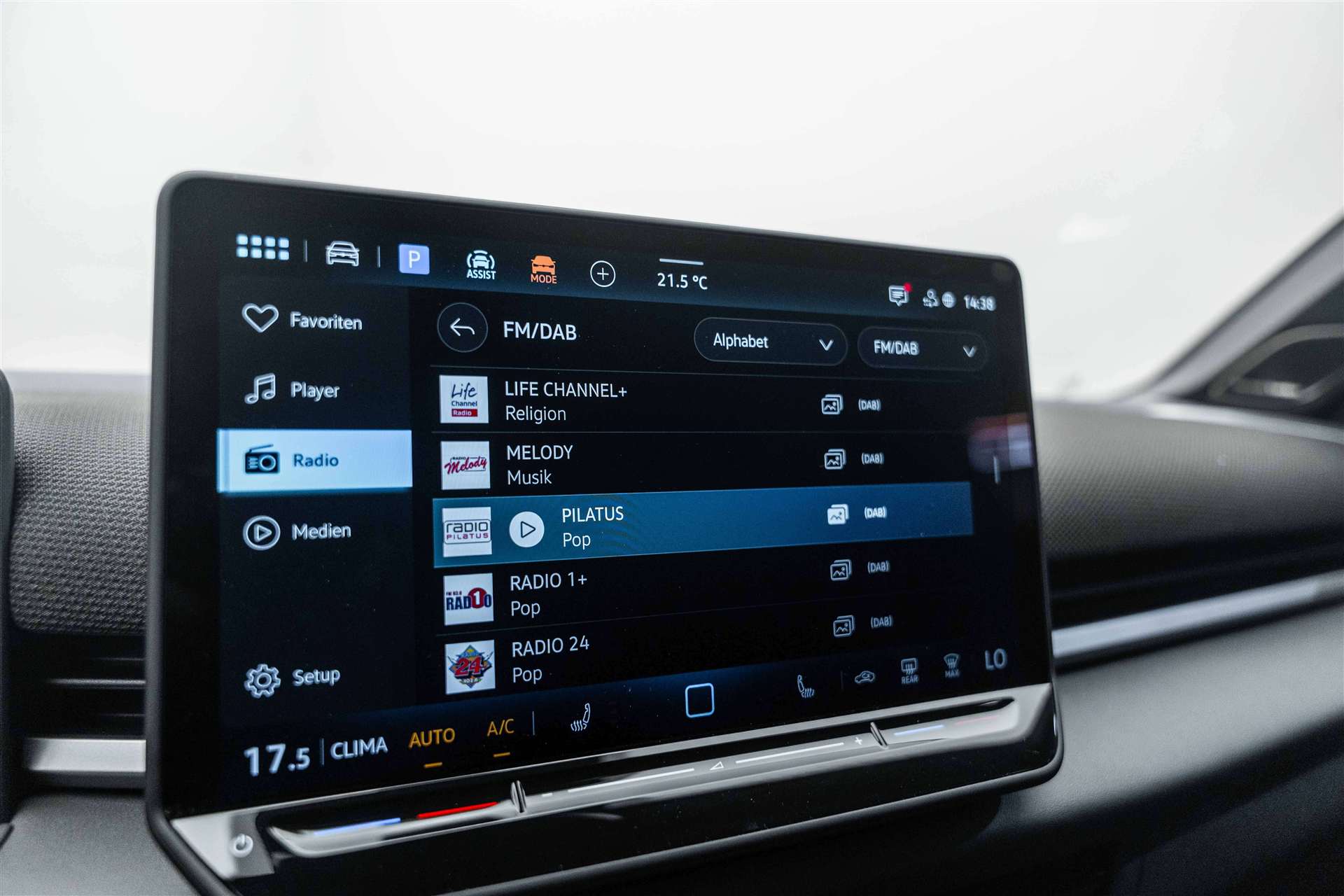 VW T-Roc 1.5 eTSi mHEV R-Line DSG-Automat-image-22