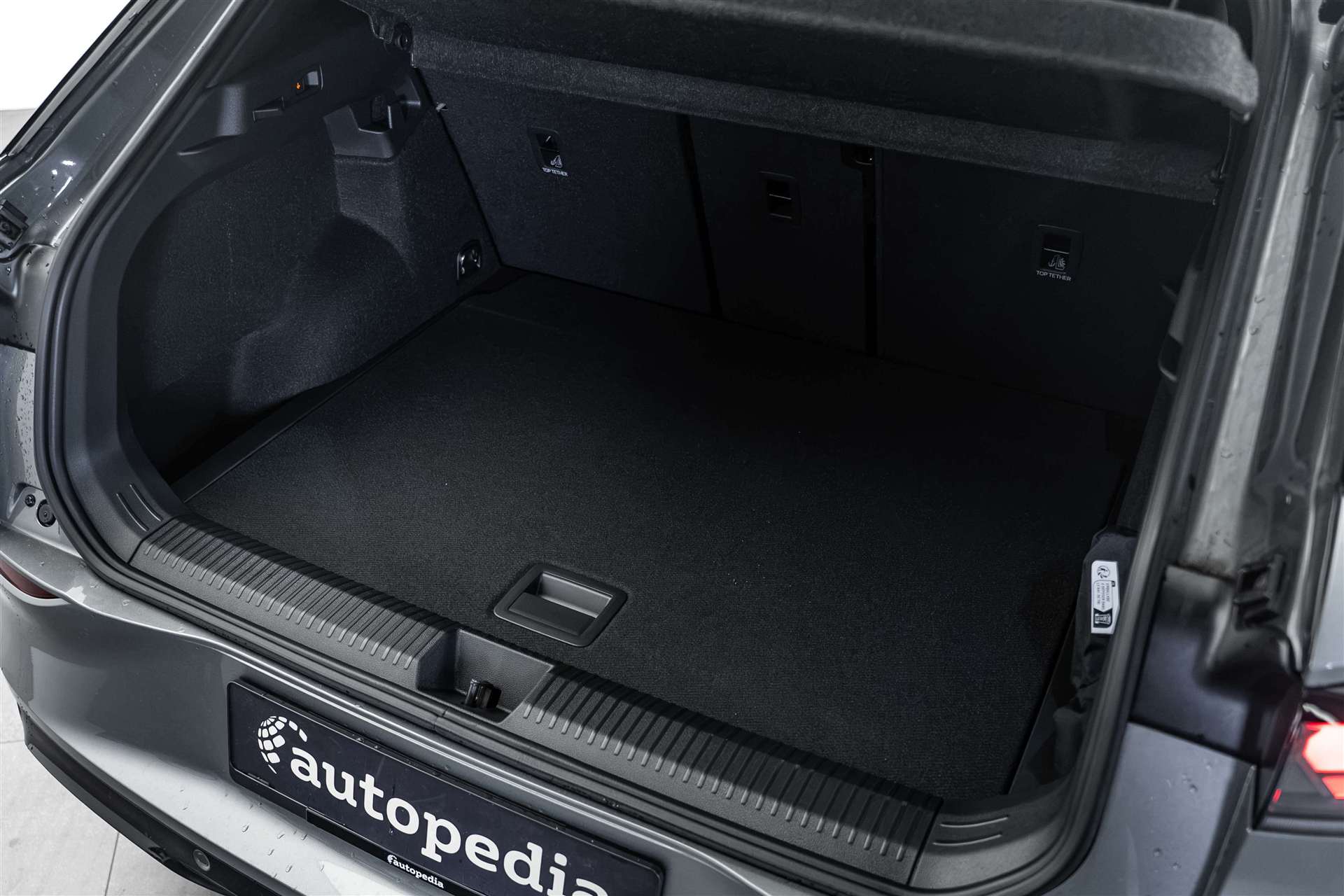 VW T-Roc 1.5 eTSi mHEV R-Line DSG-Automat-image-5