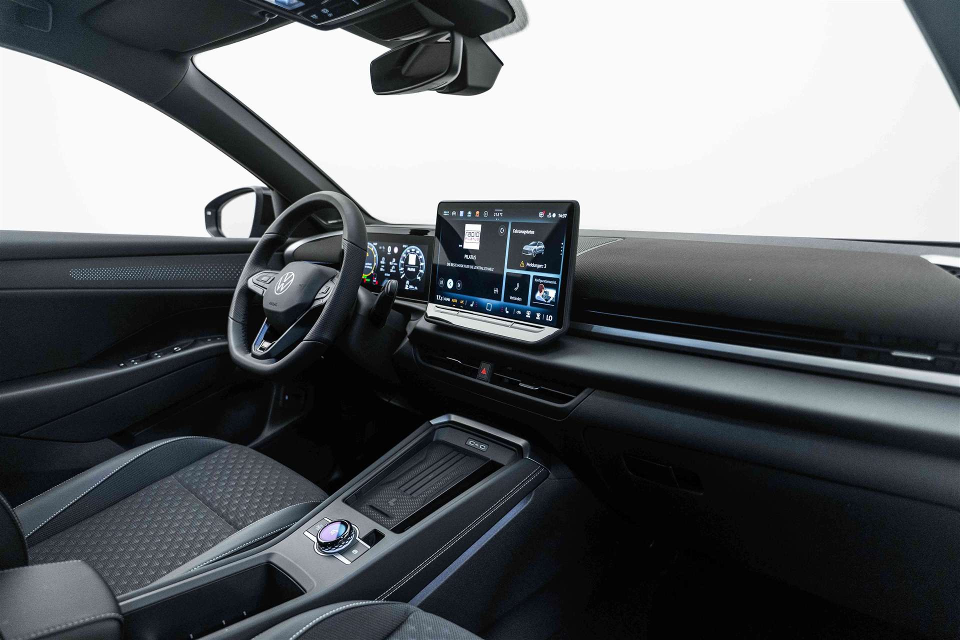 VW T-Roc 1.5 eTSi mHEV R-Line DSG-Automat-image-11
