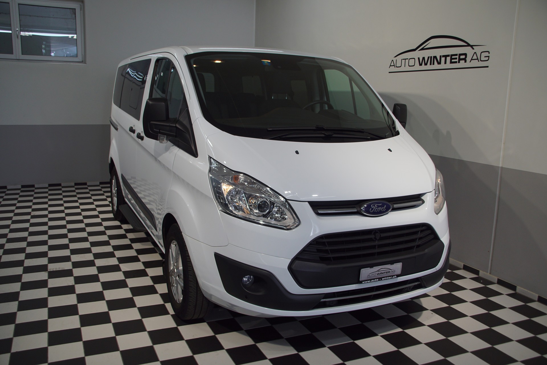 FORD Tourneo Custom 310 L1H1 Trend 8-Plätze -AHK--showroom-element-3