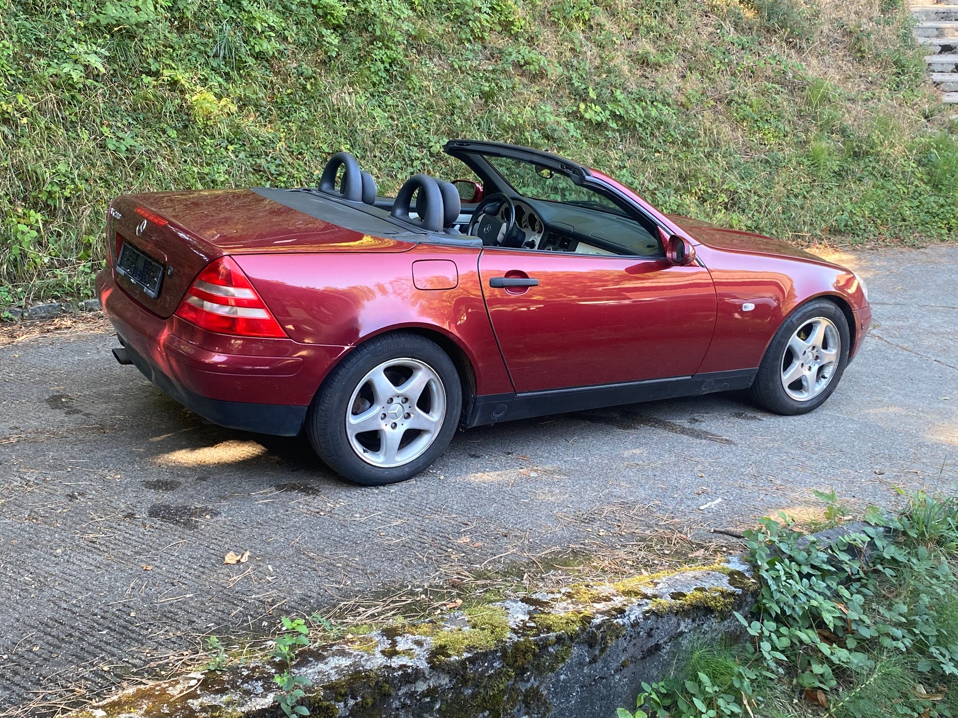 MERCEDES-BENZ SLK 200-image-4