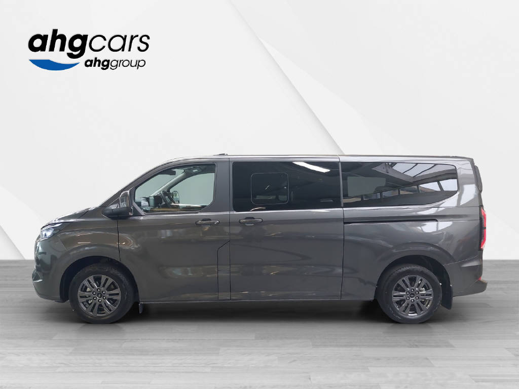 FORD E-Tourneo C Bus 340 L2 Titanium-image-1