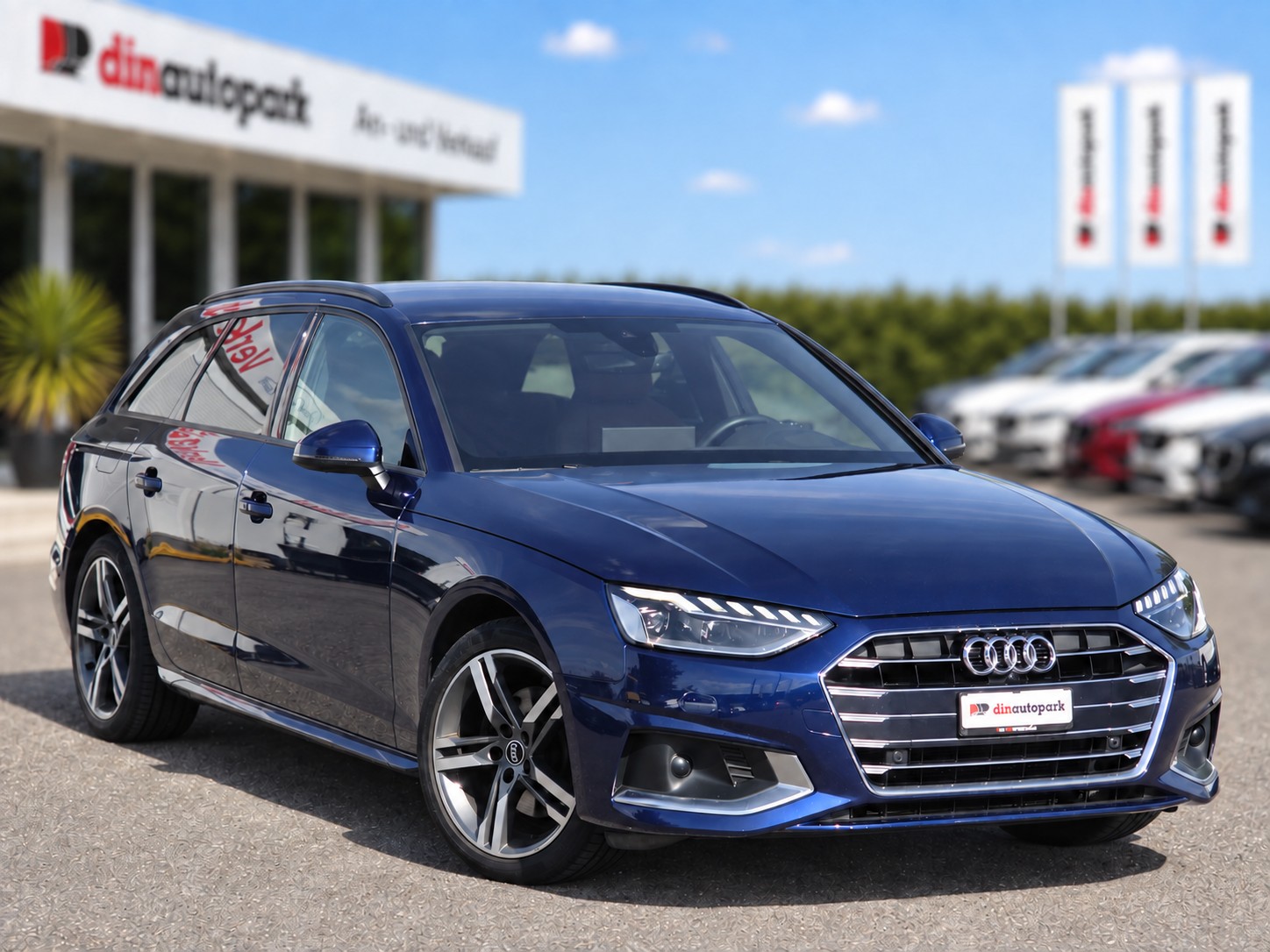 AUDI A4 Avant 35 TDI S line S-tronic * CH-Fahrzeug * Frisch ab MFK *-image-1