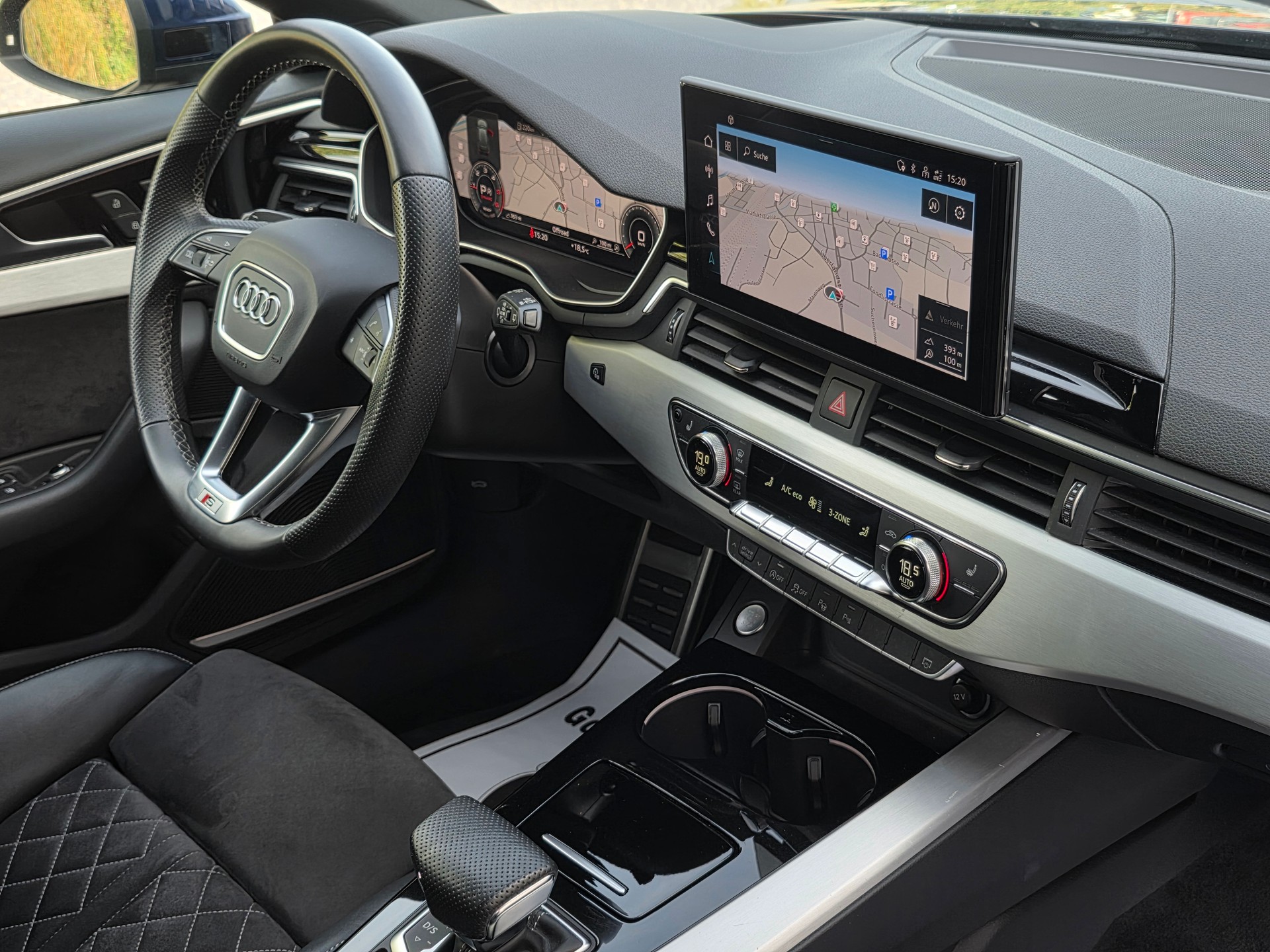 AUDI A4 Avant 35 TDI S line S-tronic * CH-Fahrzeug * Frisch ab MFK *-image-21