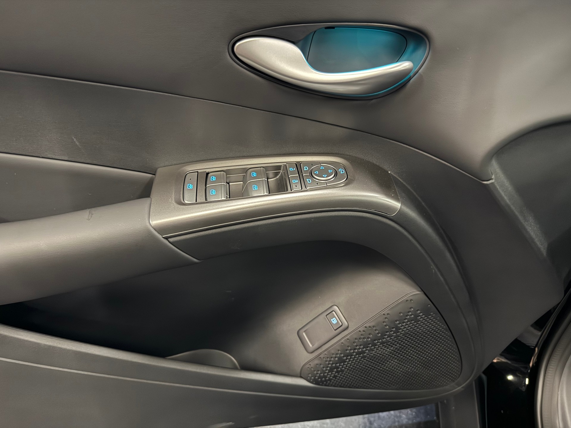 BYD Dolphin G DM-i Comfort-image-15