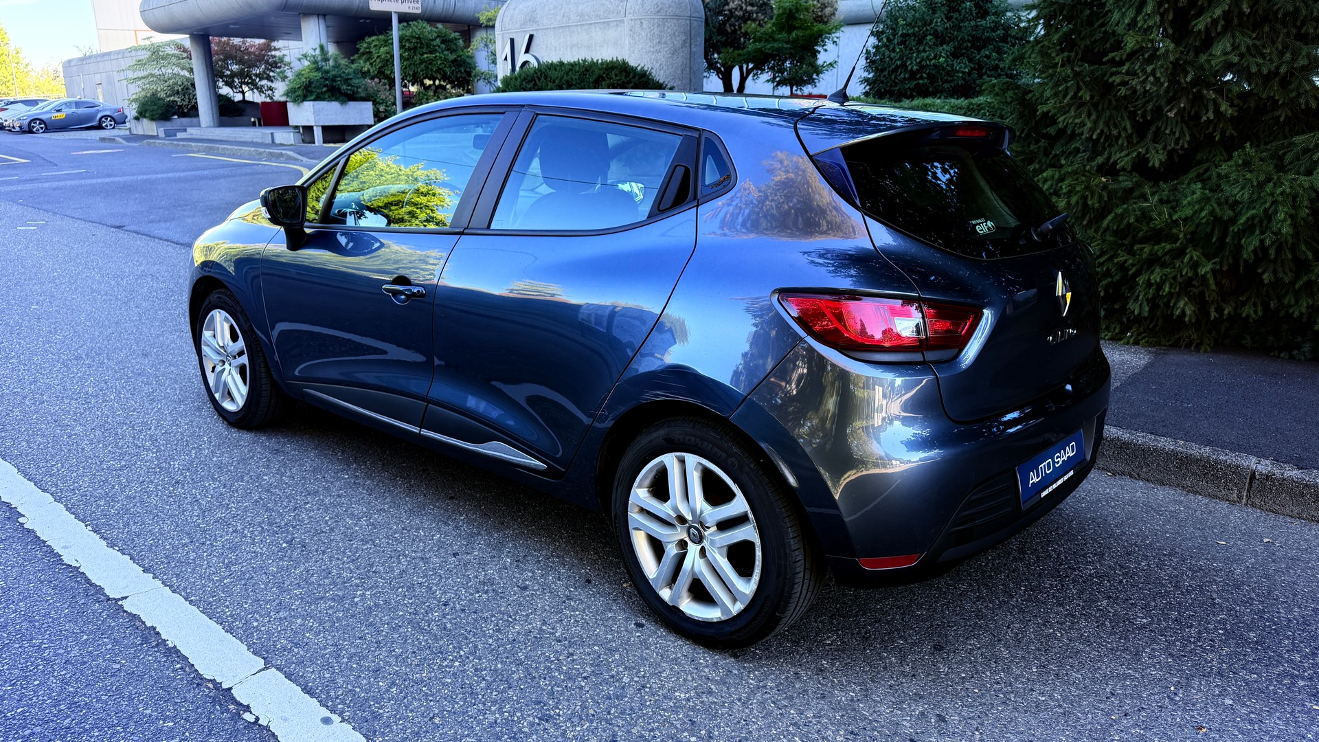 RENAULT Clio 0.9 12V Zen-image-4