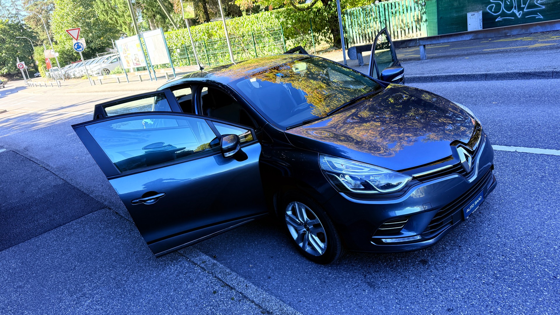RENAULT Clio 0.9 12V Zen-image-13