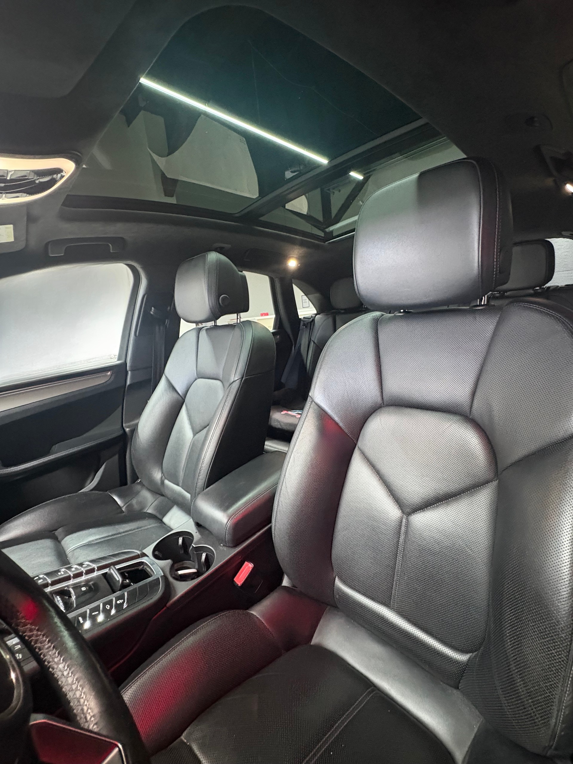 PORSCHE Macan Turbo PDK-image-11
