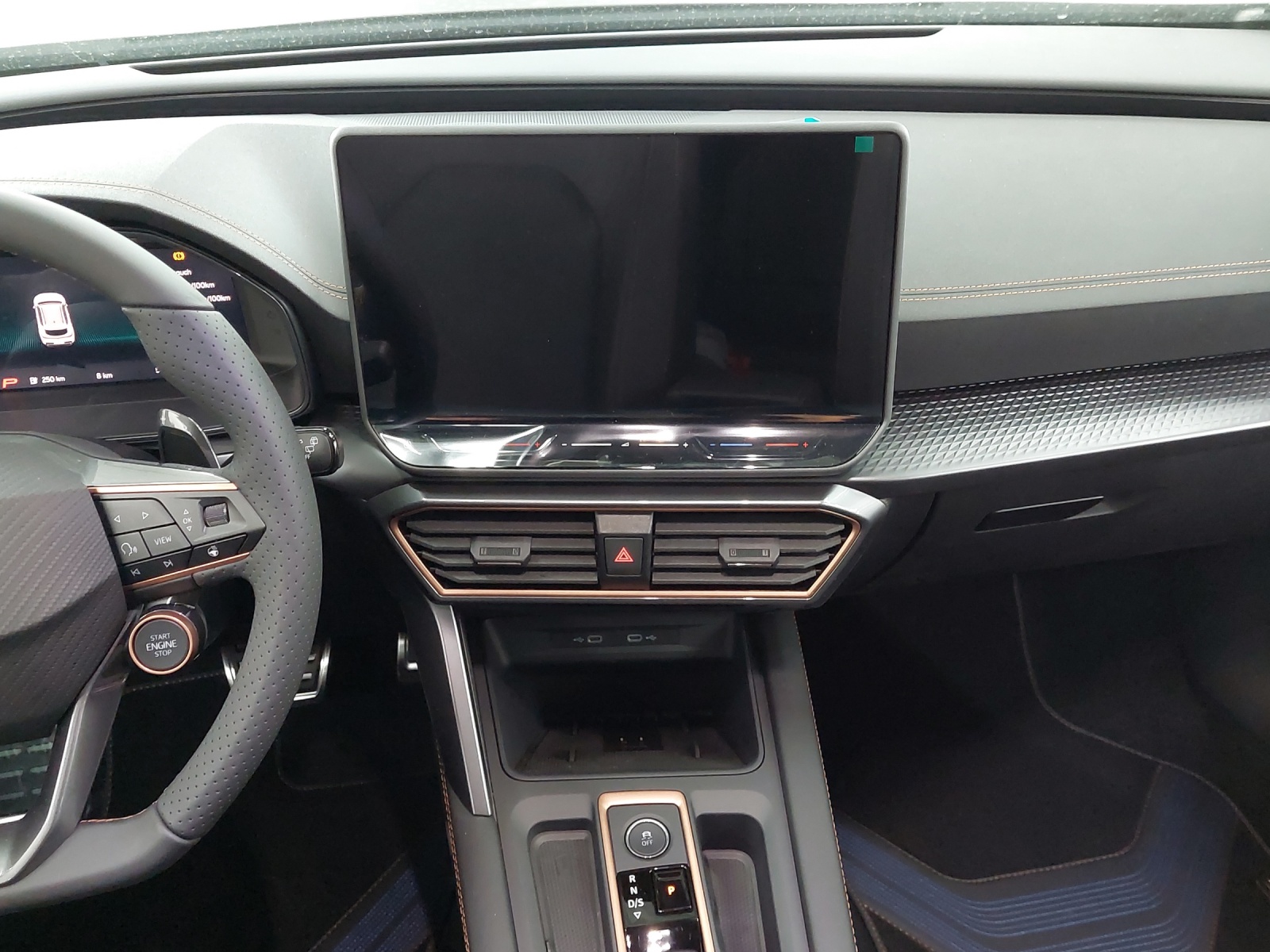 CUPRA Formentor 1.5 e-HYBRID pHEV VZ DSG-image-10