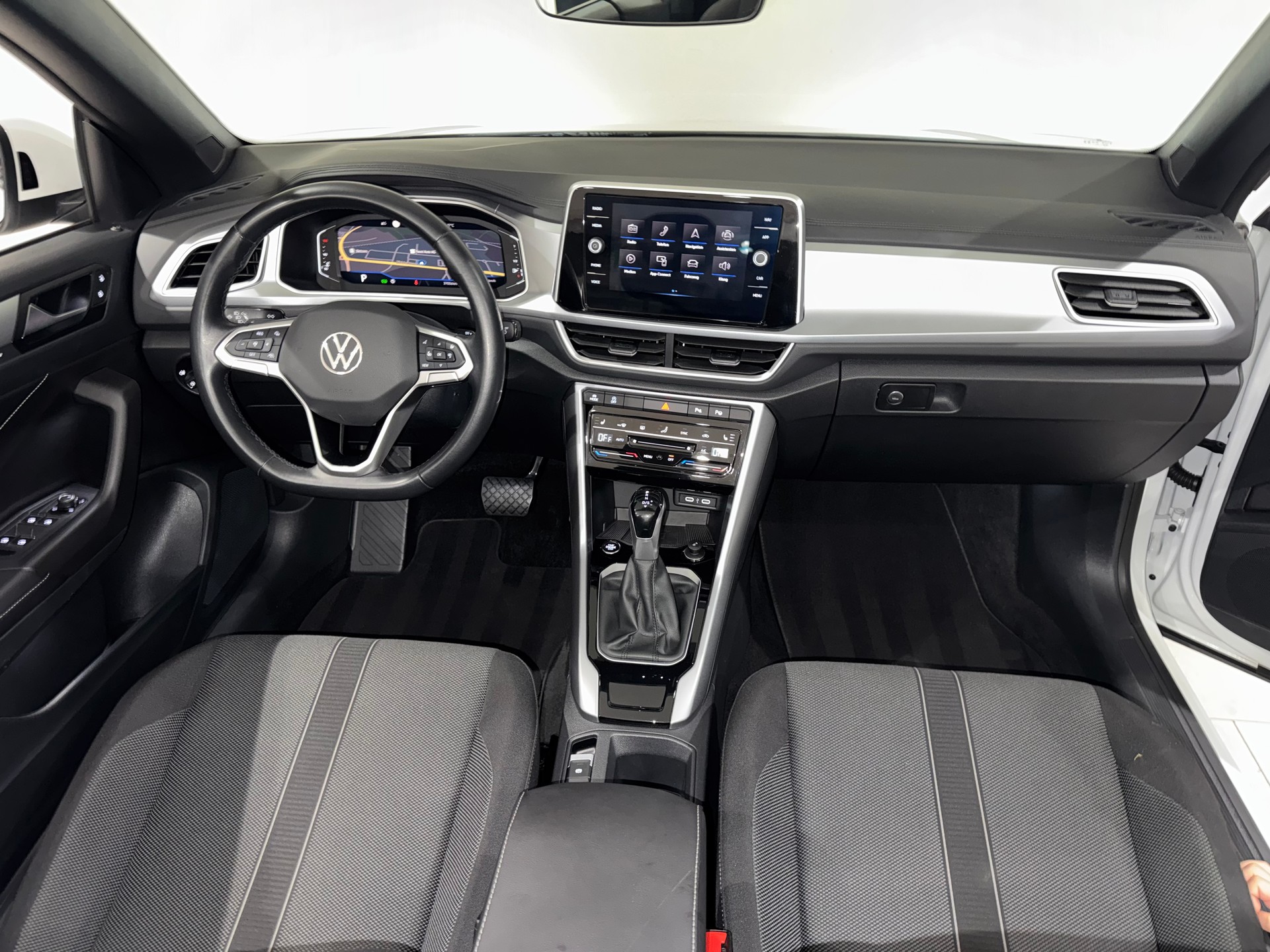 VW T-Roc Cabriolet 1.5 TSI EVO Style DSG | CH | 1.Hand |-image-20