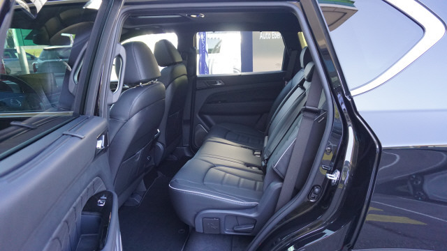 KGM-SsangYong Rexton 2.2 Black 4WD-image-8
