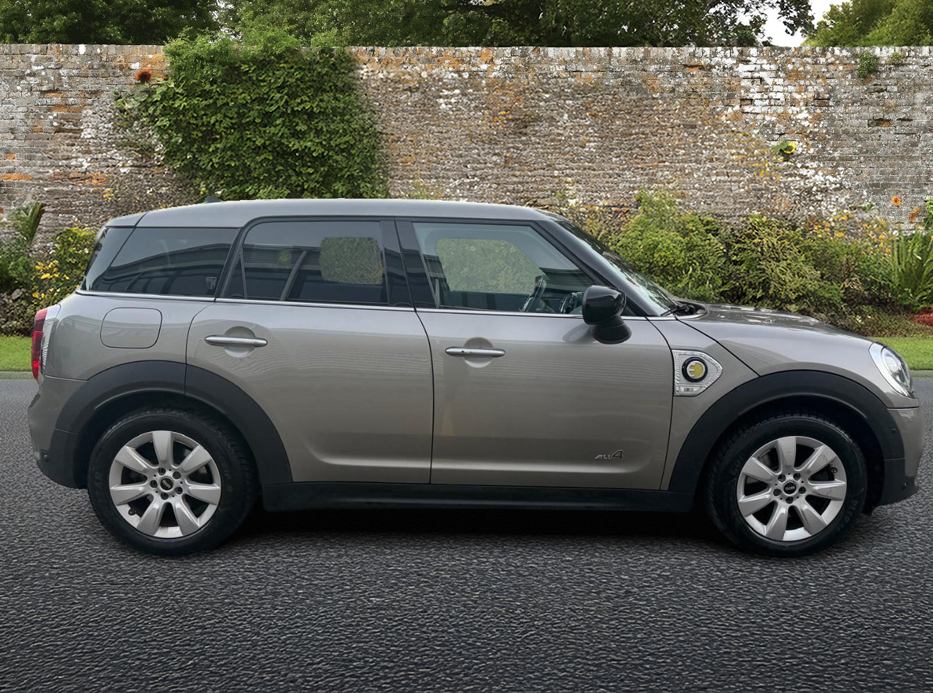 MINI Countryman Cooper SE Trafalgar ALL4 PHEV Steptronic-image-5