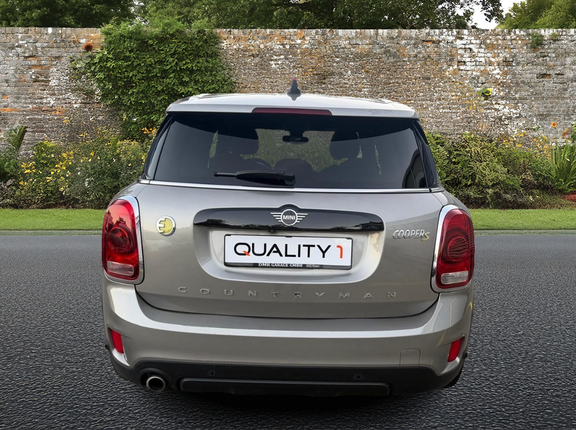 MINI Countryman Cooper SE Trafalgar ALL4 PHEV Steptronic-image-3