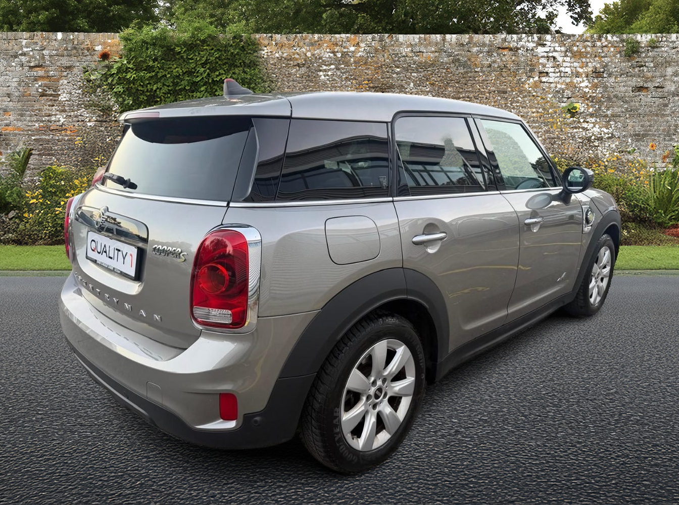 MINI Countryman Cooper SE Trafalgar ALL4 PHEV Steptronic-image-4