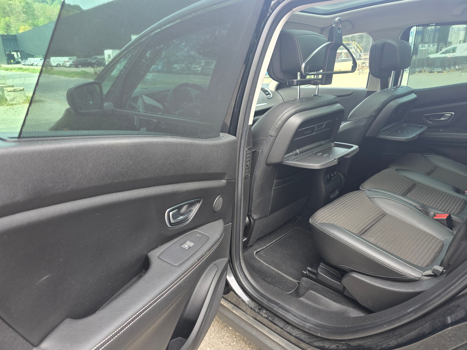 RENAULT Scénic 1.2 16V Turbo Bose-image-8