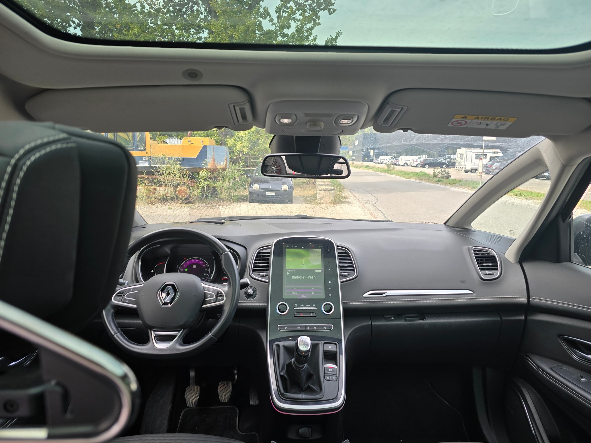 RENAULT Scénic 1.2 16V Turbo Bose-image-9