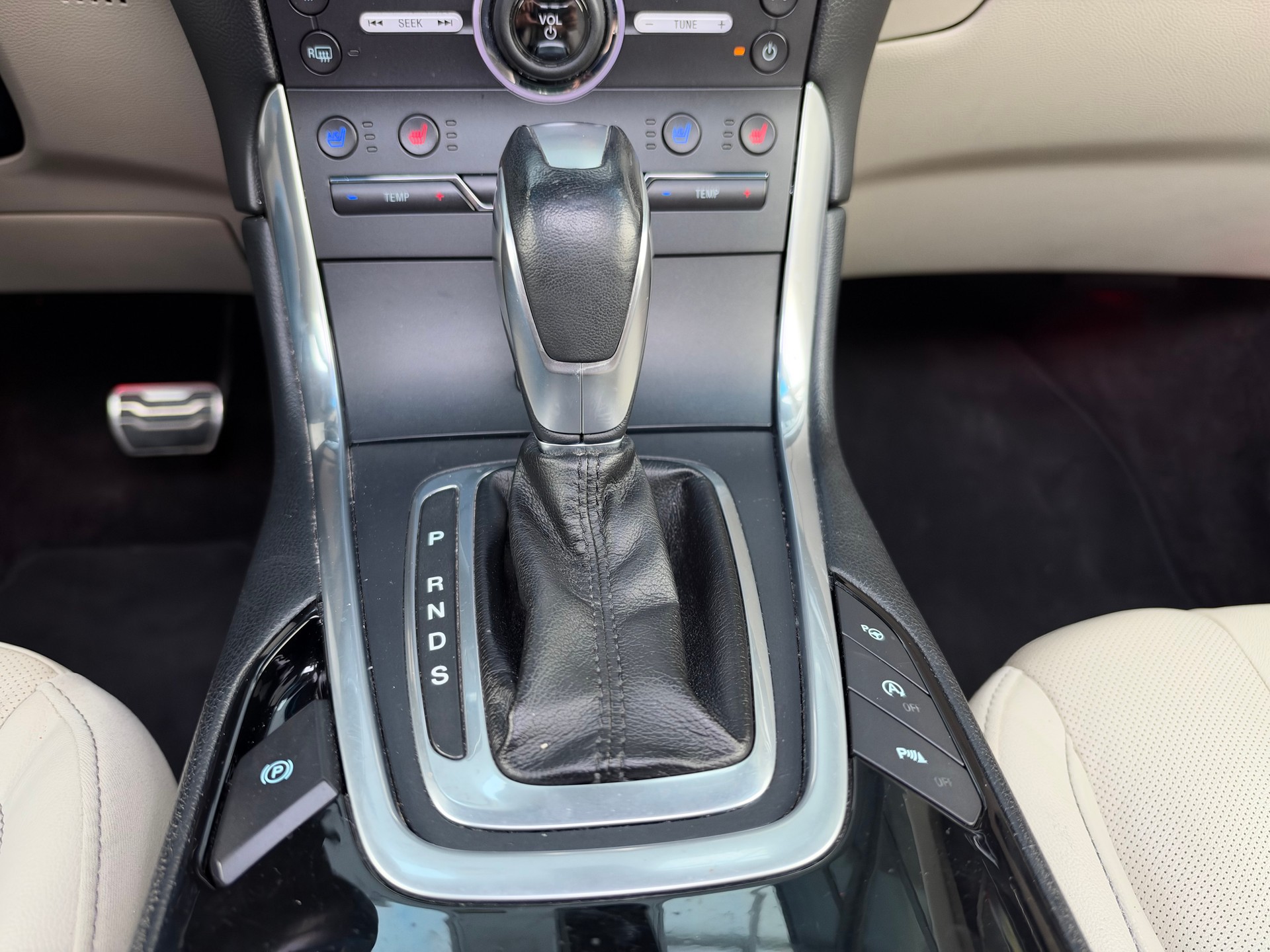 FORD Edge 2.0 TDCi Sport 4WD PowerShift-image-9