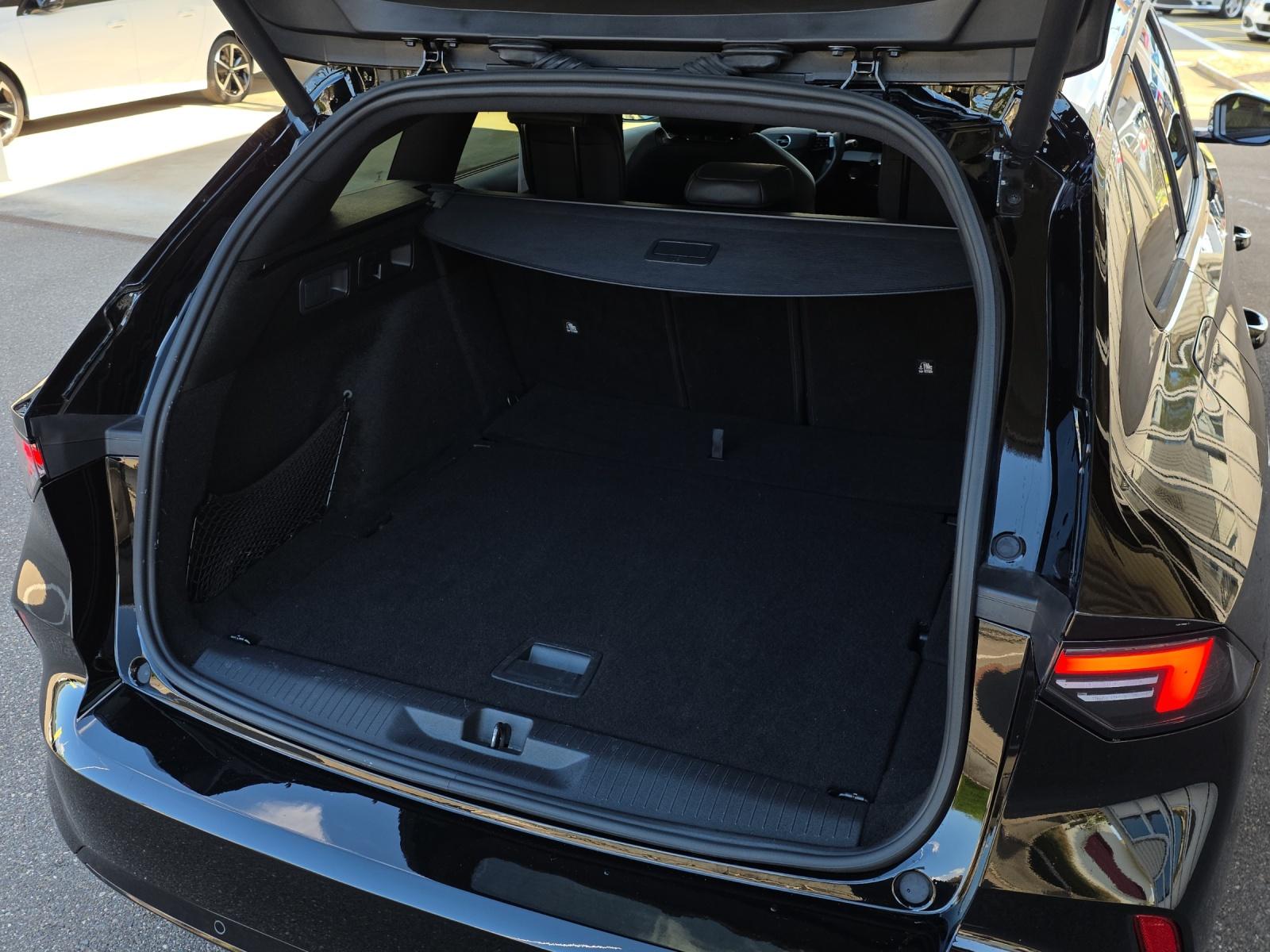OPEL Astra Sports Tourer 1.2 T Hybrid GS-image-17