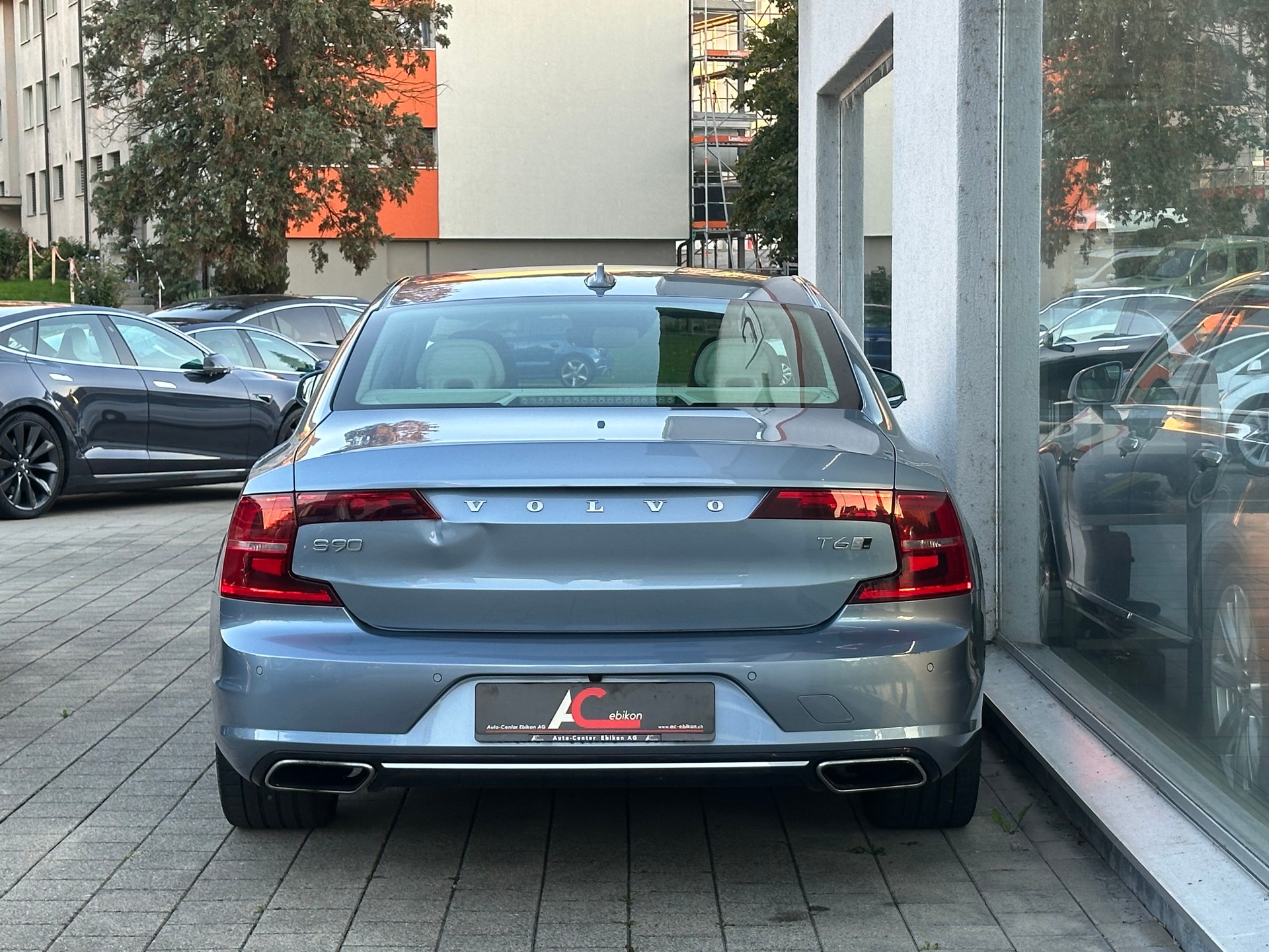 VOLVO S90 T6 AWD Inscription Geartronic-image-4