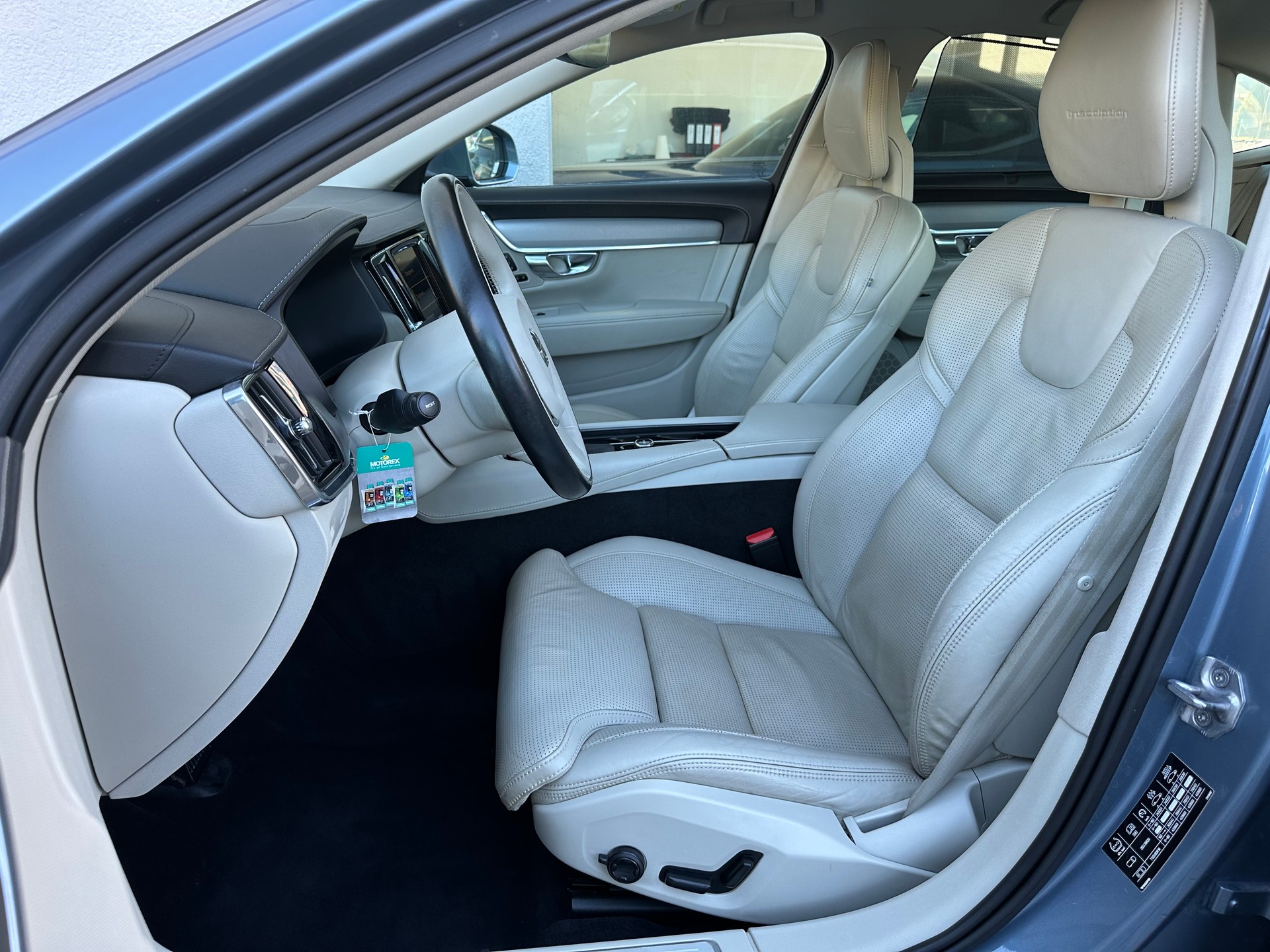 VOLVO S90 T6 AWD Inscription Geartronic-image-6