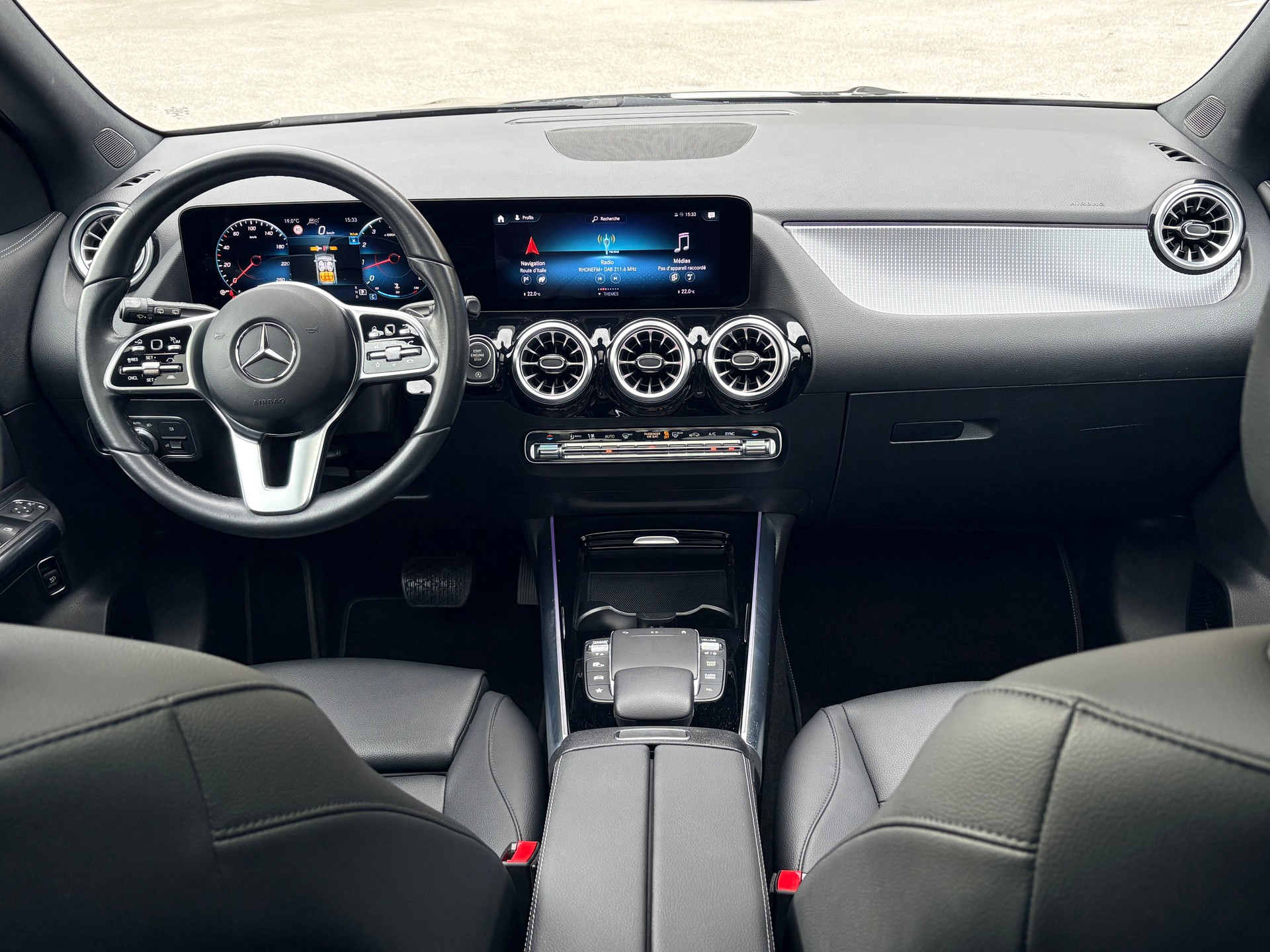 MERCEDES-BENZ GLA 250 4Matic 8G-DCT-image-6