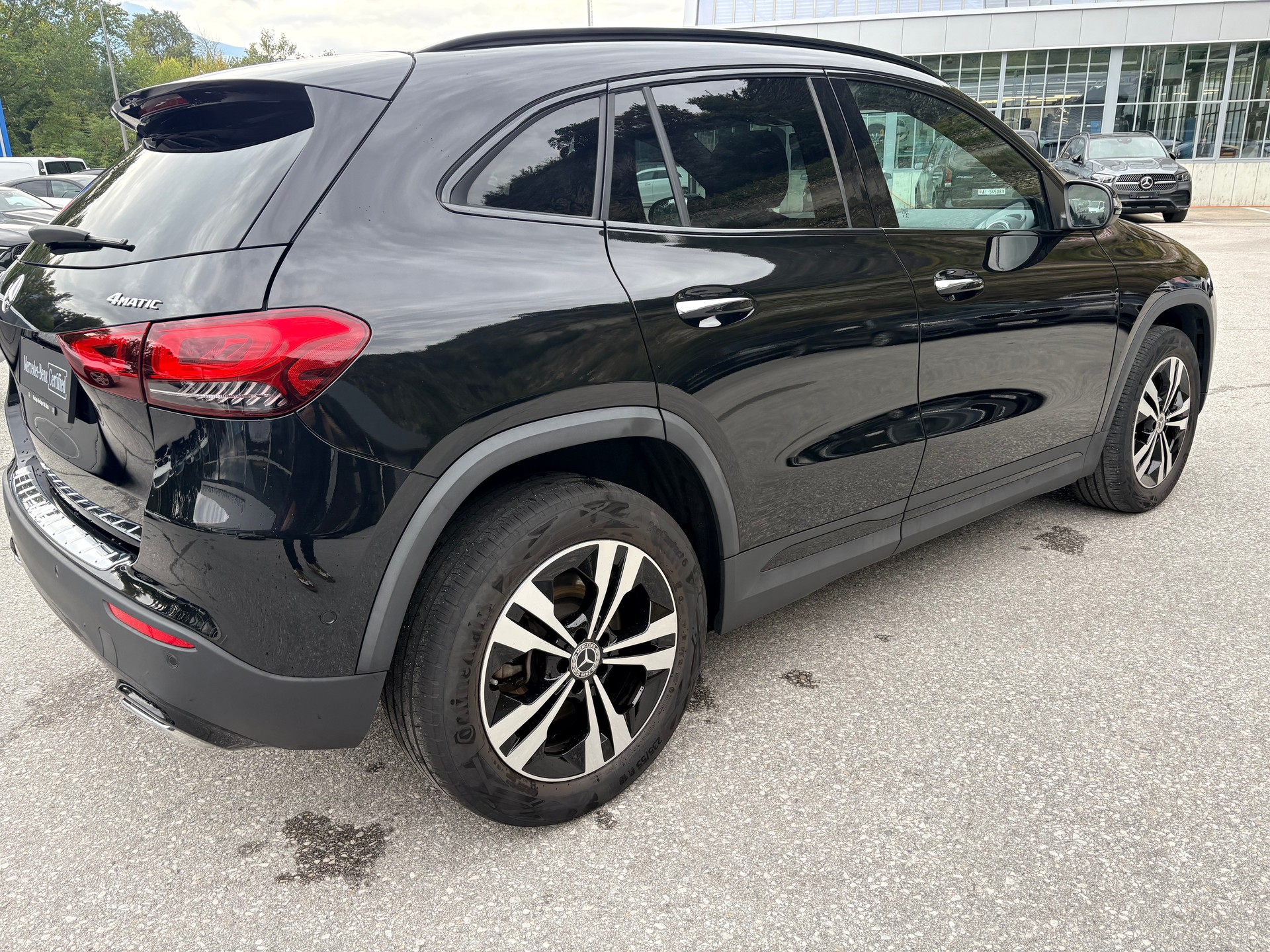 MERCEDES-BENZ GLA 250 4Matic 8G-DCT-image-4