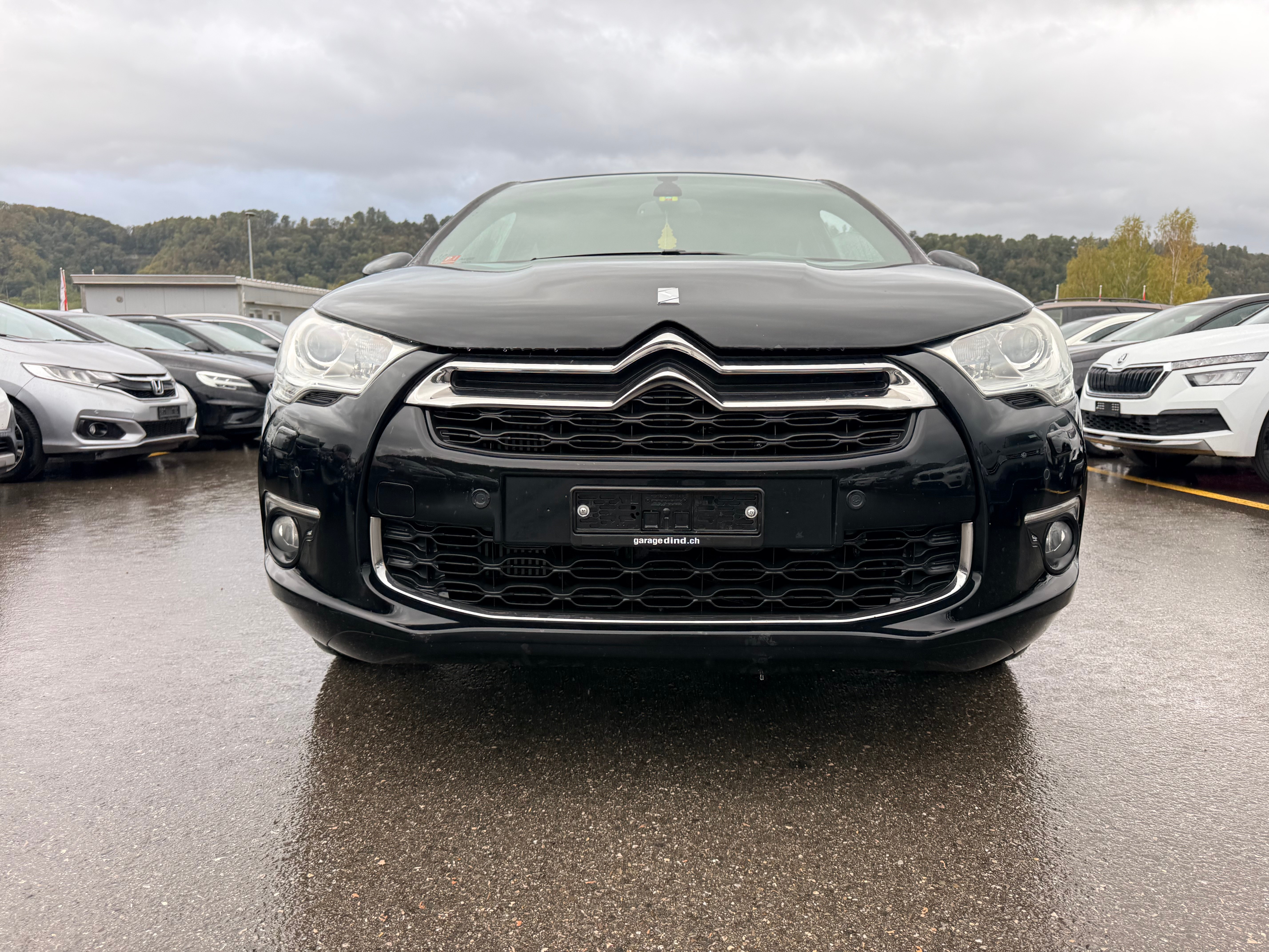 Car photo