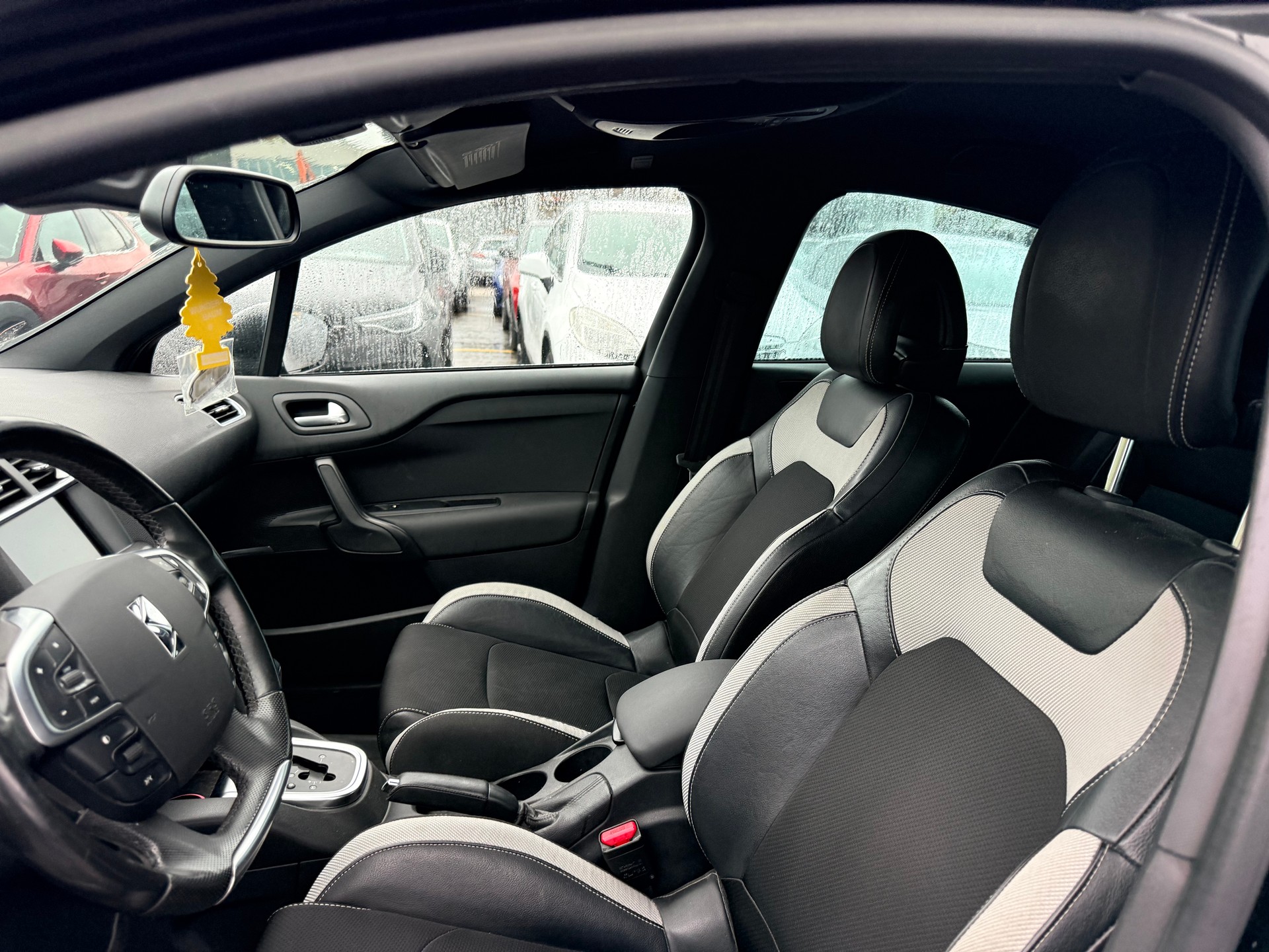 DS AUTOMOBILES DS4 1.6 THP SO Chic Automatic-image-6