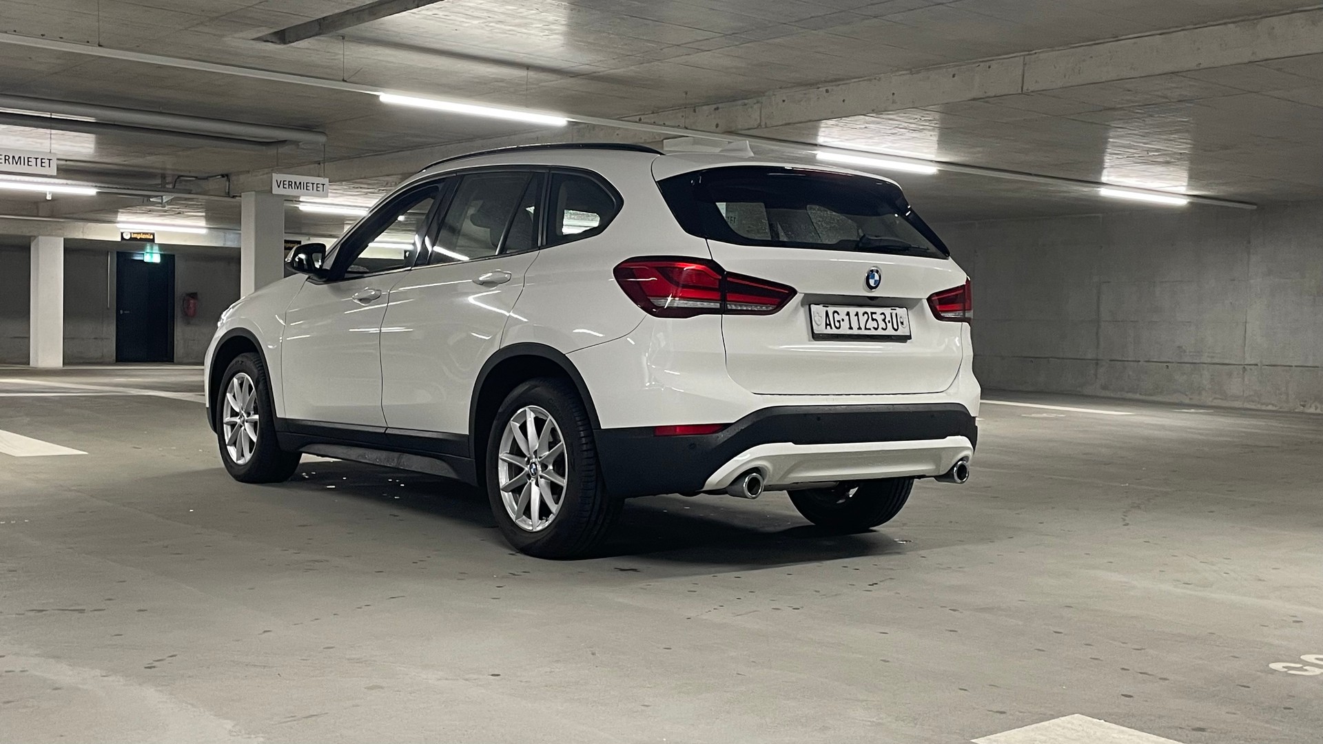 BMW X1 xDrive 18d xLine Steptronic-image-4
