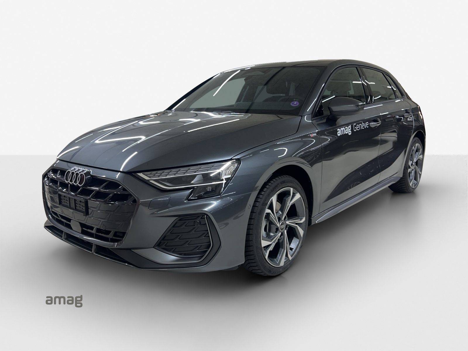 AUDI A3 Sportback TFSI 85 kW S line Ambition S tronic-image-0
