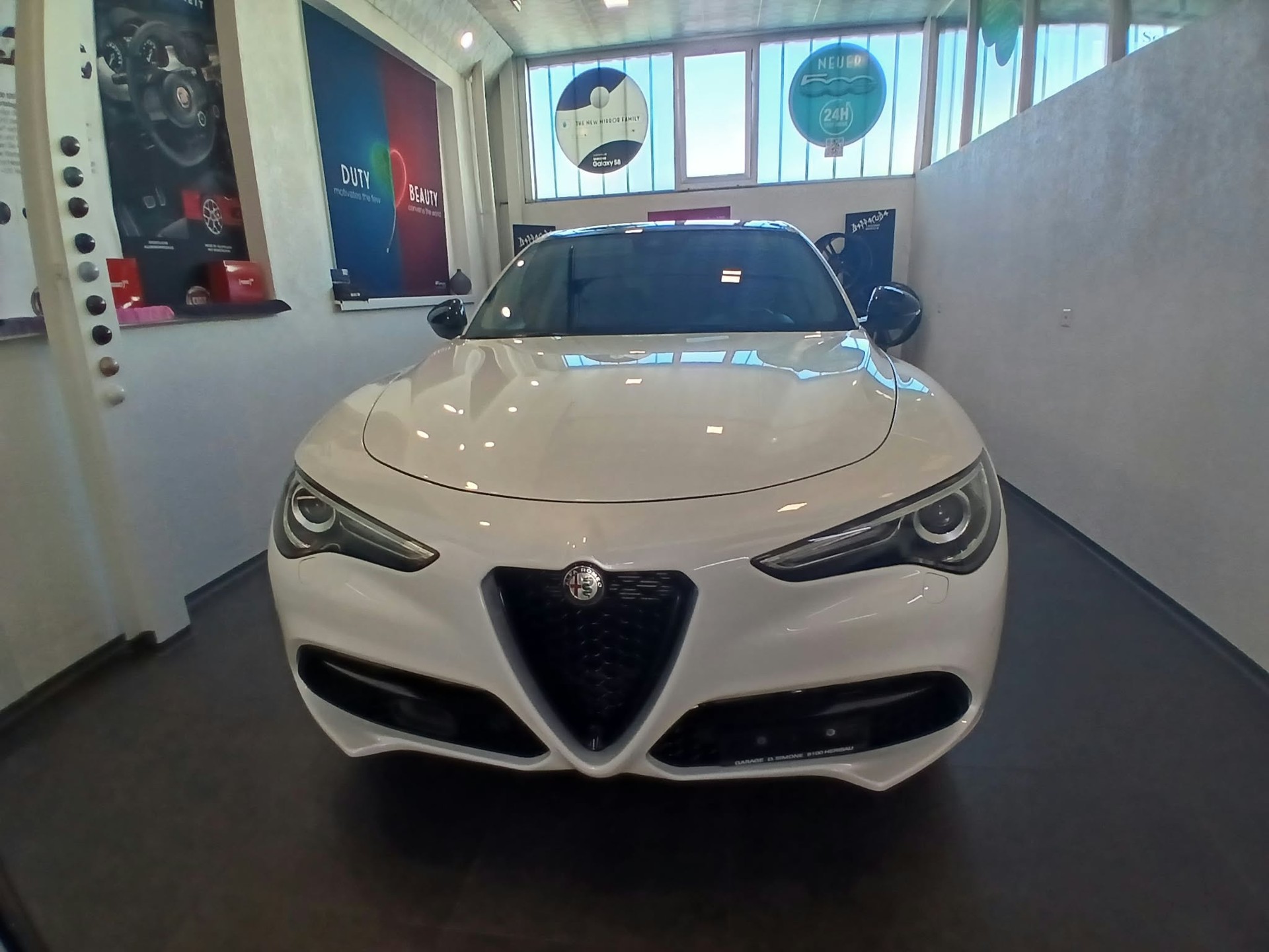 ALFA ROMEO Stelvio 2.0 Executive Q4 Automatic-image-0