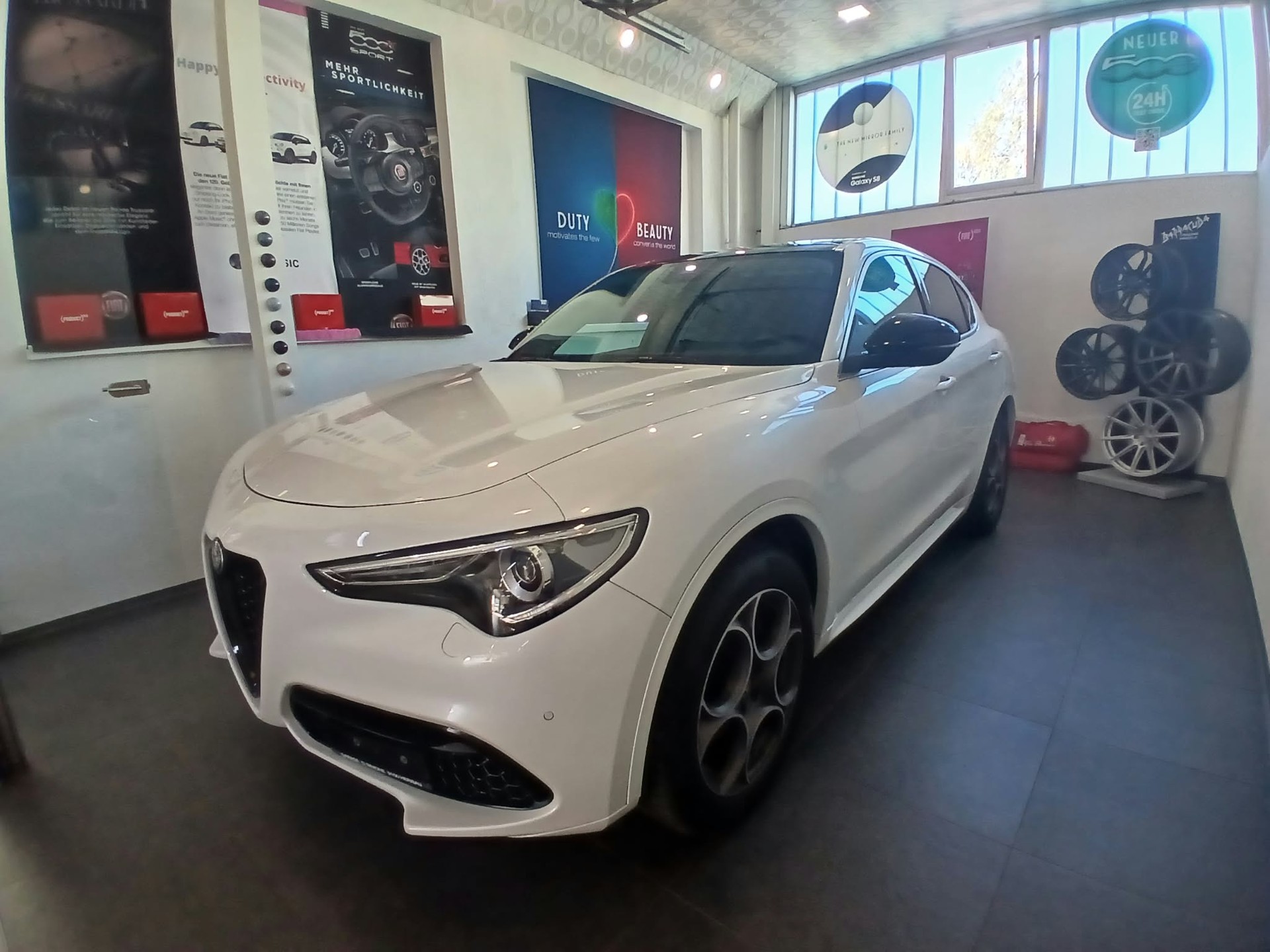 ALFA ROMEO Stelvio 2.0 Executive Q4 Automatic-image-3