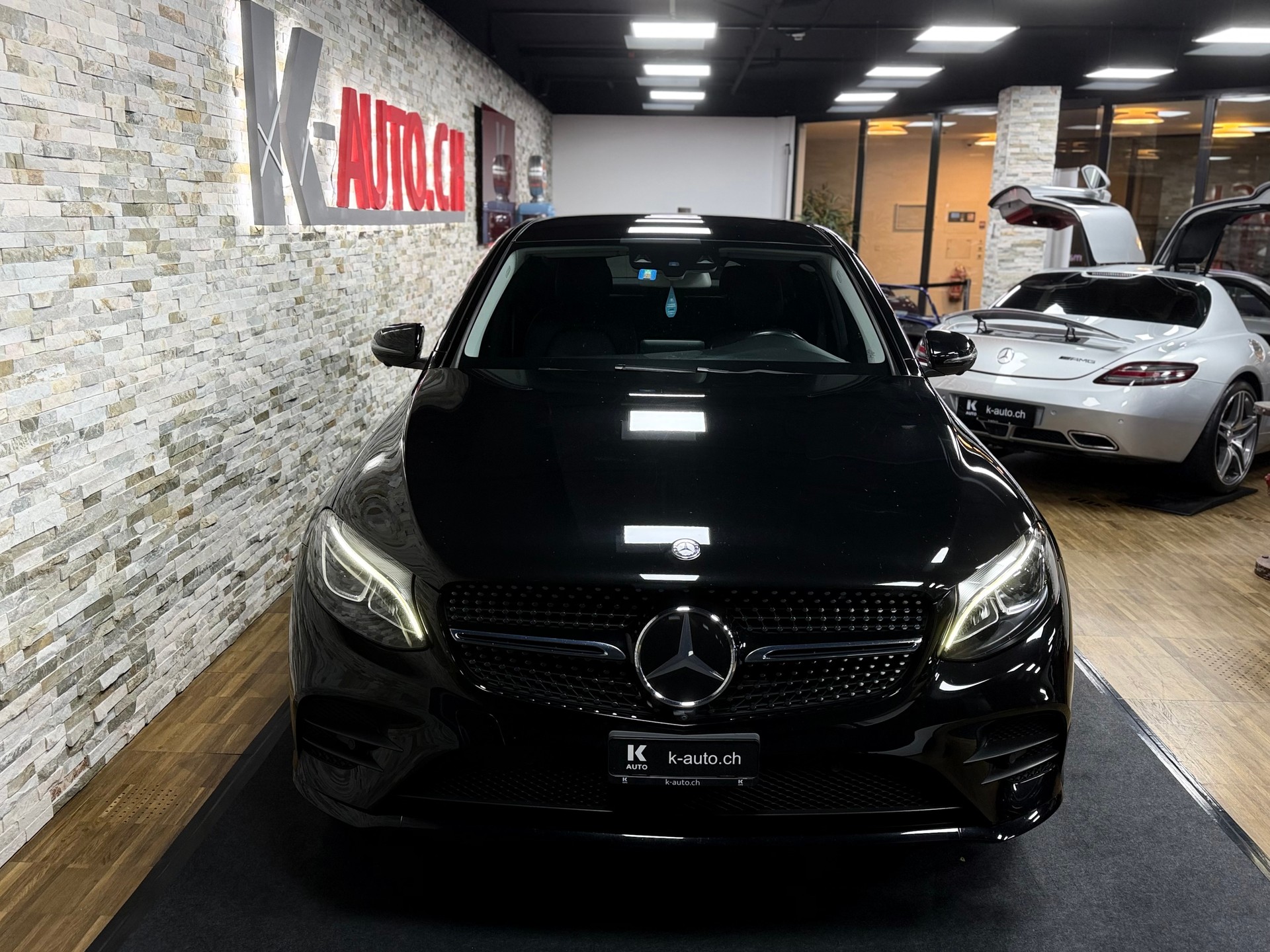 MERCEDES-BENZ GLC Coupé 250 d AMG Line 4Matic 9G-Tronic-image-5