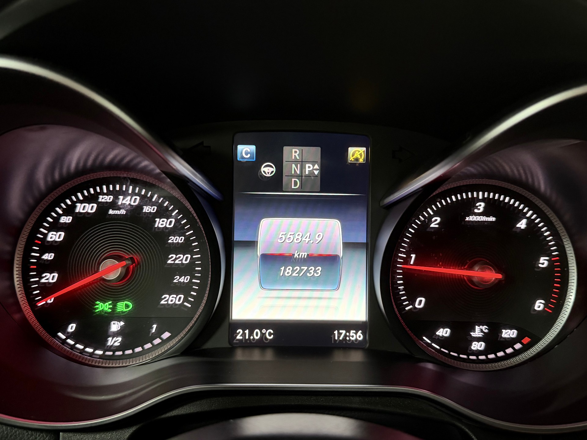 MERCEDES-BENZ GLC Coupé 250 d AMG Line 4Matic 9G-Tronic-image-15