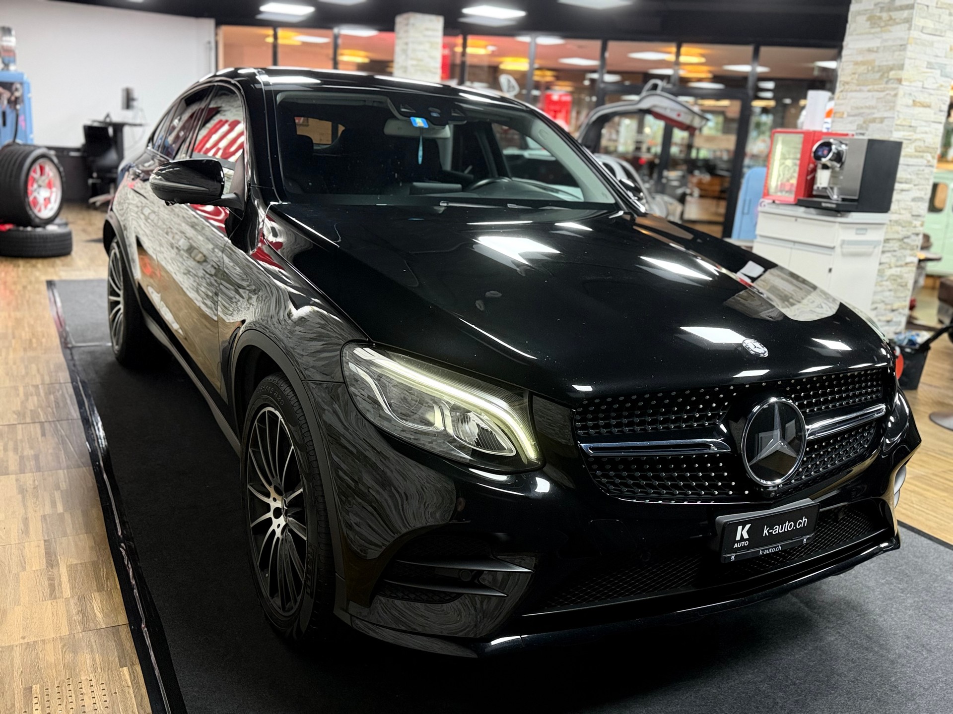 MERCEDES-BENZ GLC Coupé 250 d AMG Line 4Matic 9G-Tronic-image-6