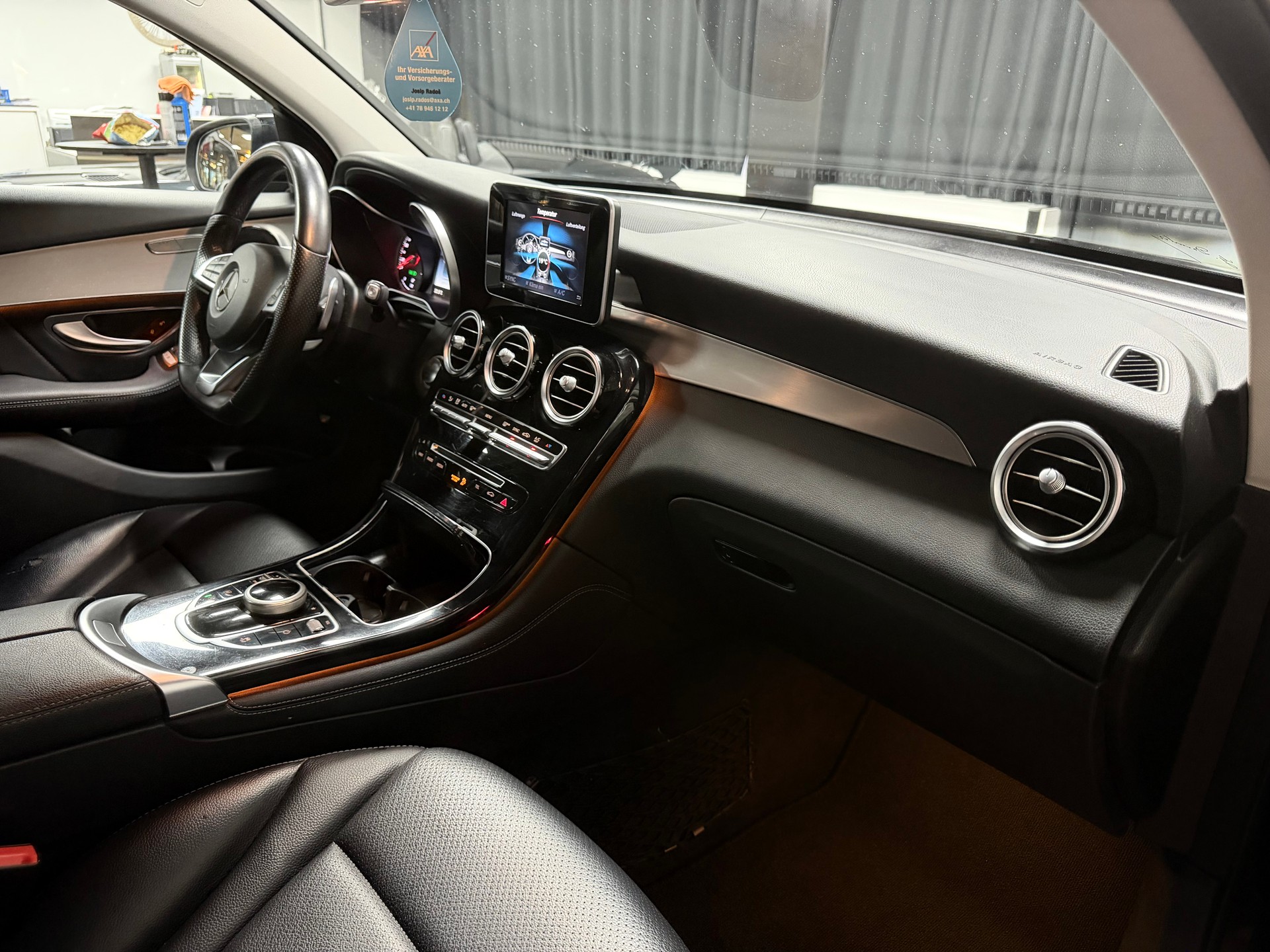 MERCEDES-BENZ GLC Coupé 250 d AMG Line 4Matic 9G-Tronic-image-26