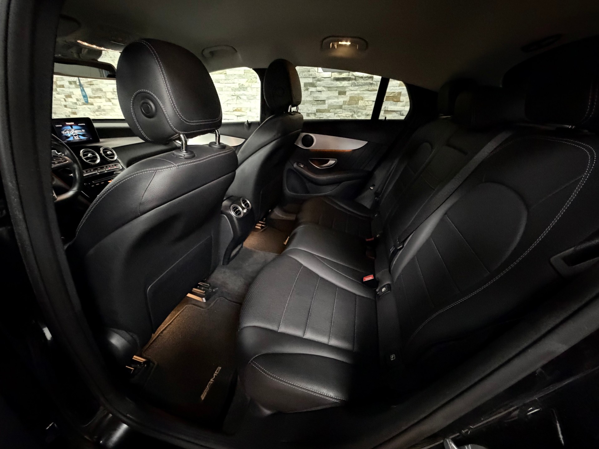 MERCEDES-BENZ GLC Coupé 250 d AMG Line 4Matic 9G-Tronic-image-22
