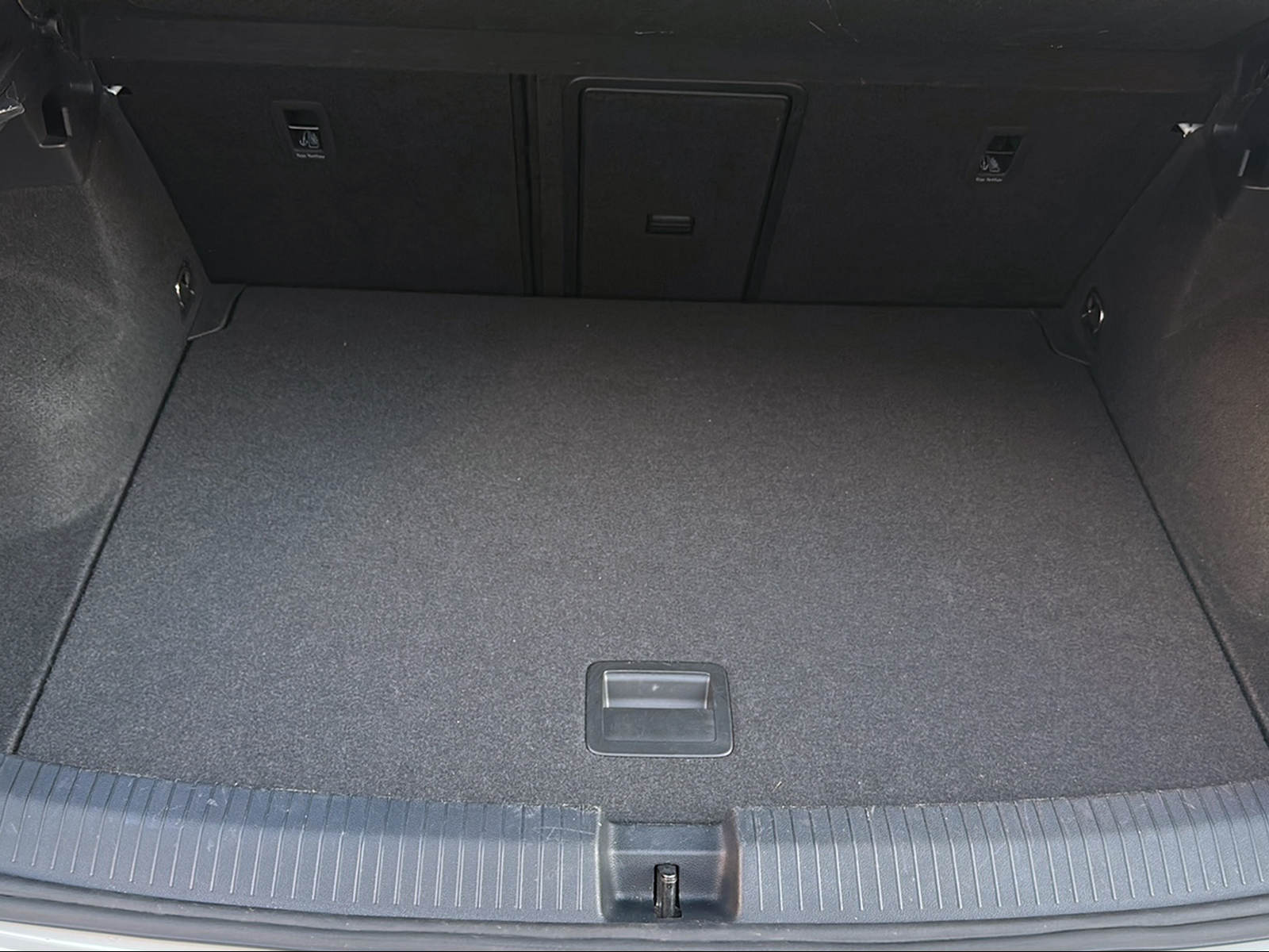 VW T-Roc 2.0 TSI Style DSG 4Motion-image-9