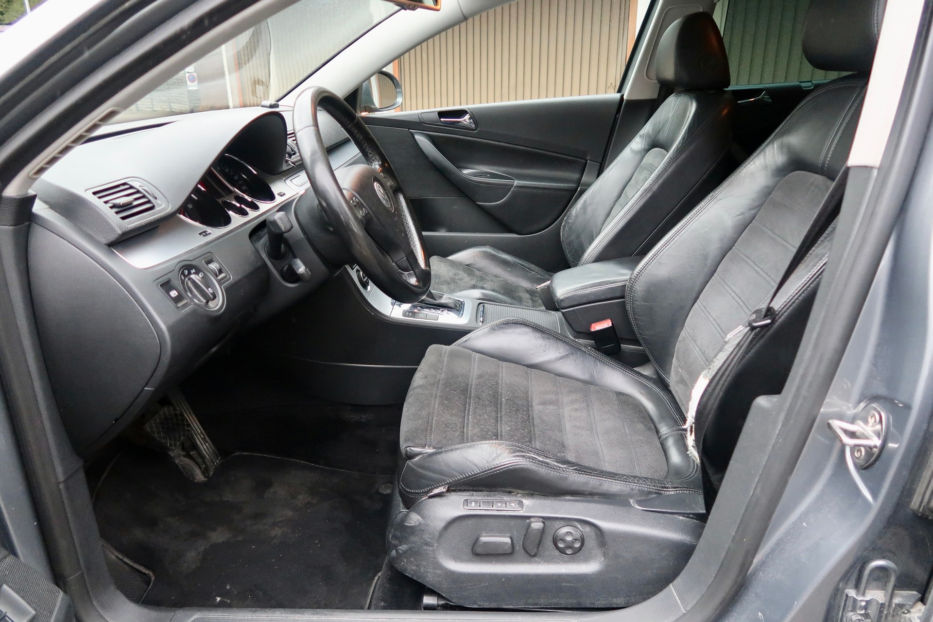 VW Passat Variant 2.0 TDI Highline-image-5