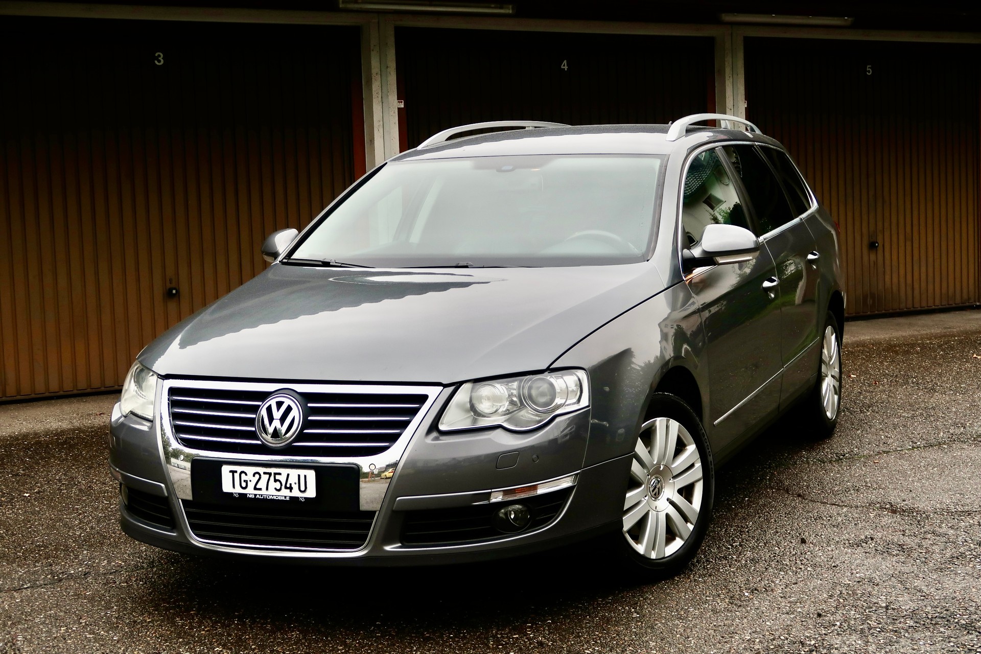 VW Passat Variant 2.0 TDI Highline-image-0