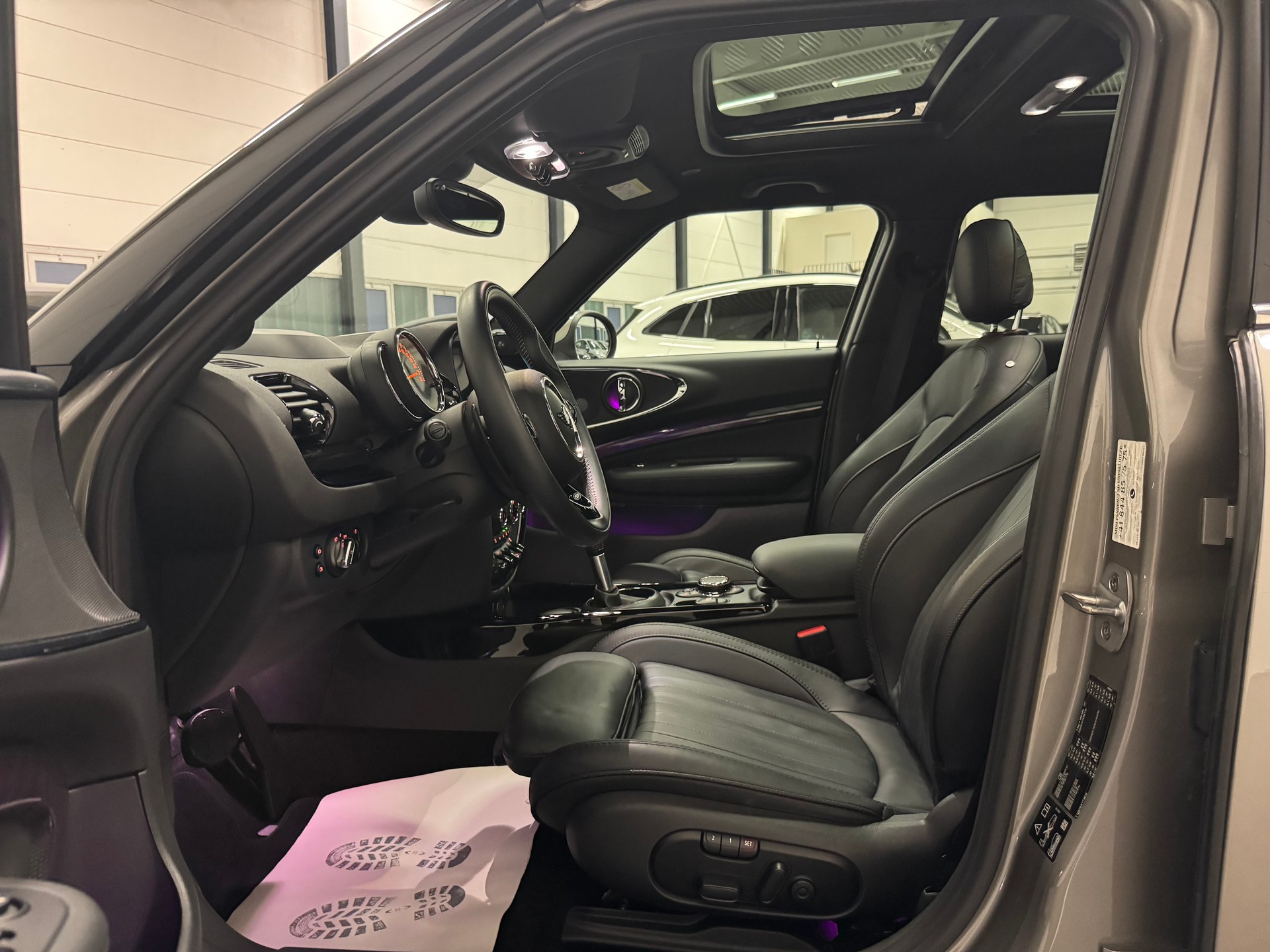 MINI Clubman Cooper S ALL4 Steptronic-image-16
