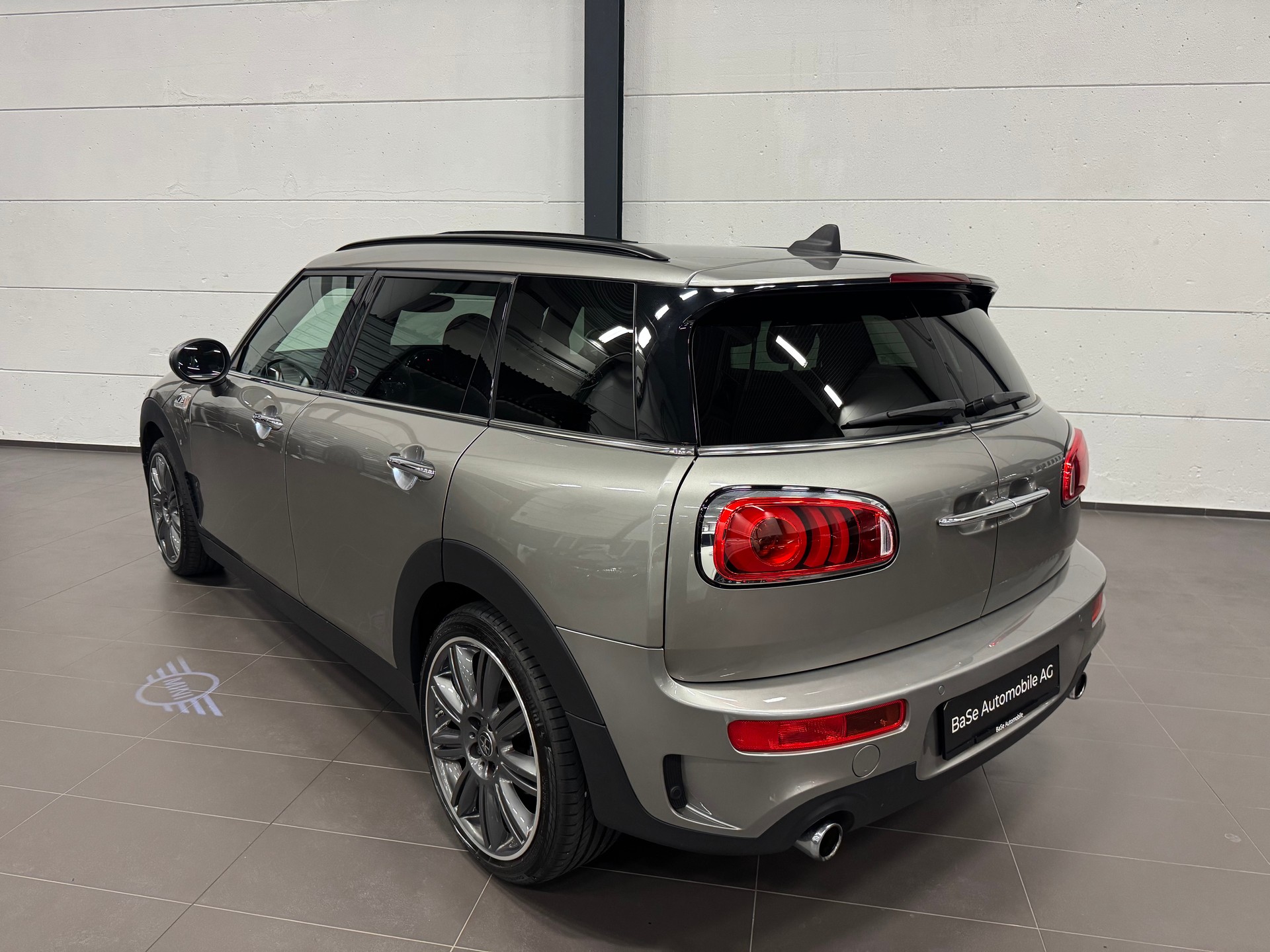 MINI Clubman Cooper S ALL4 Steptronic-image-11