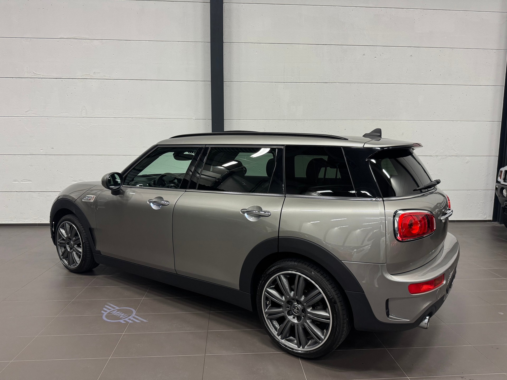 MINI Clubman Cooper S ALL4 Steptronic-image-9