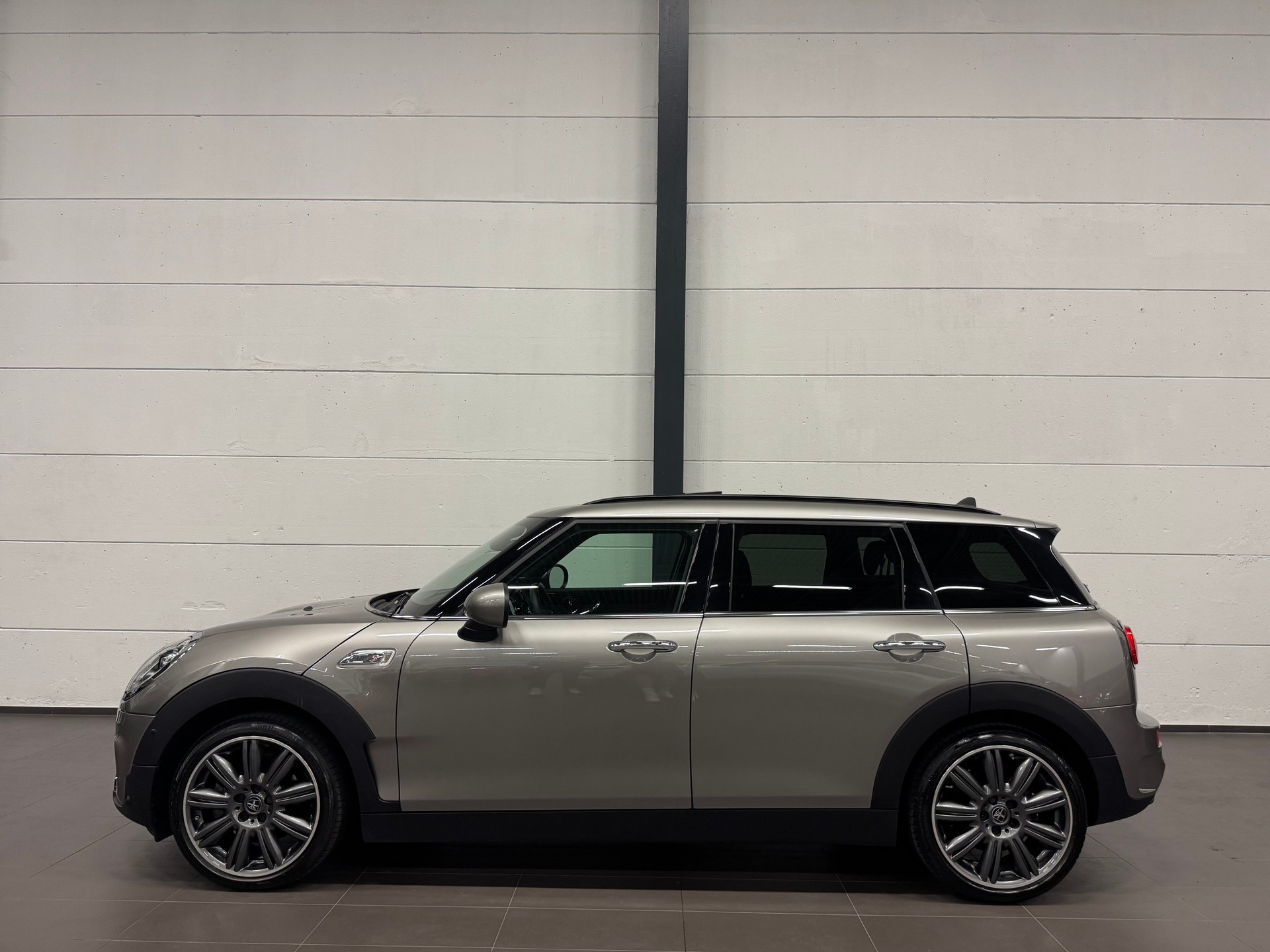 MINI Clubman Cooper S ALL4 Steptronic-image-8
