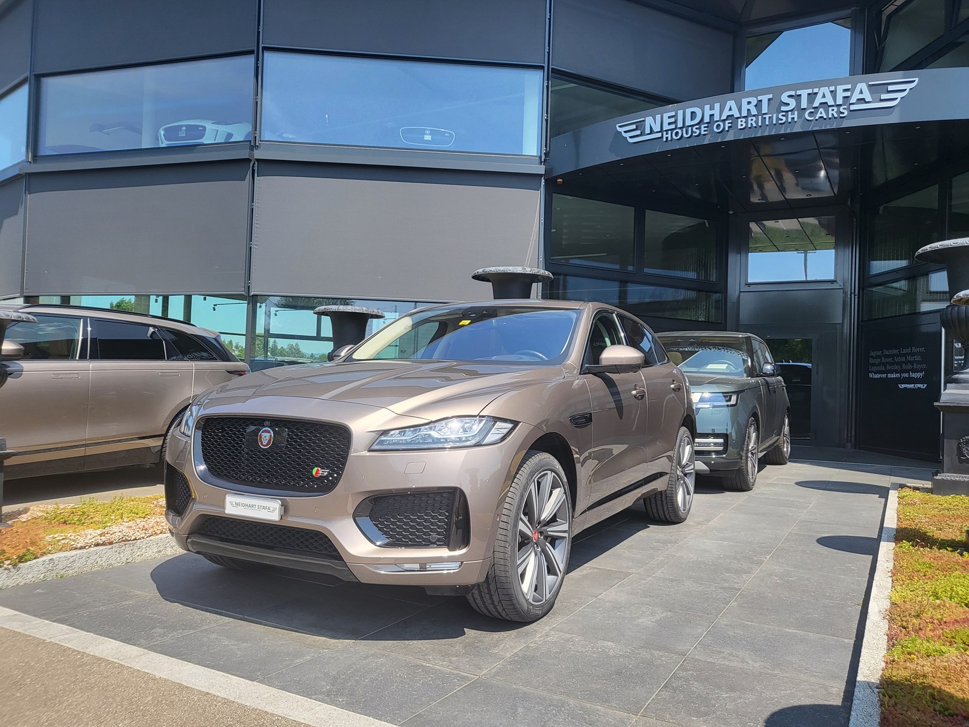 JAGUAR F-Pace 3.0 V6 S AWD Automatik-image-0