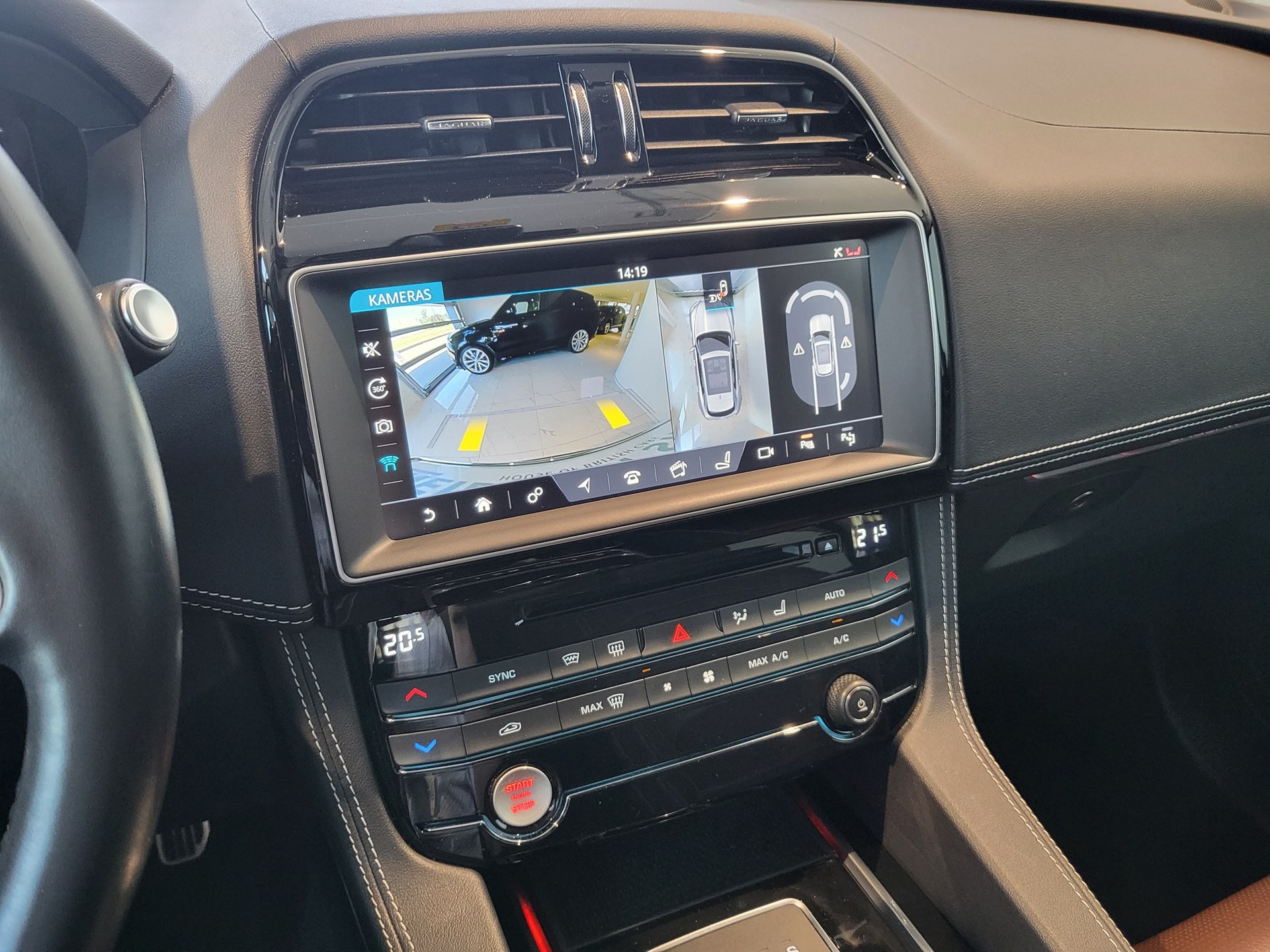 JAGUAR F-Pace 3.0 V6 S AWD Automatik-image-8
