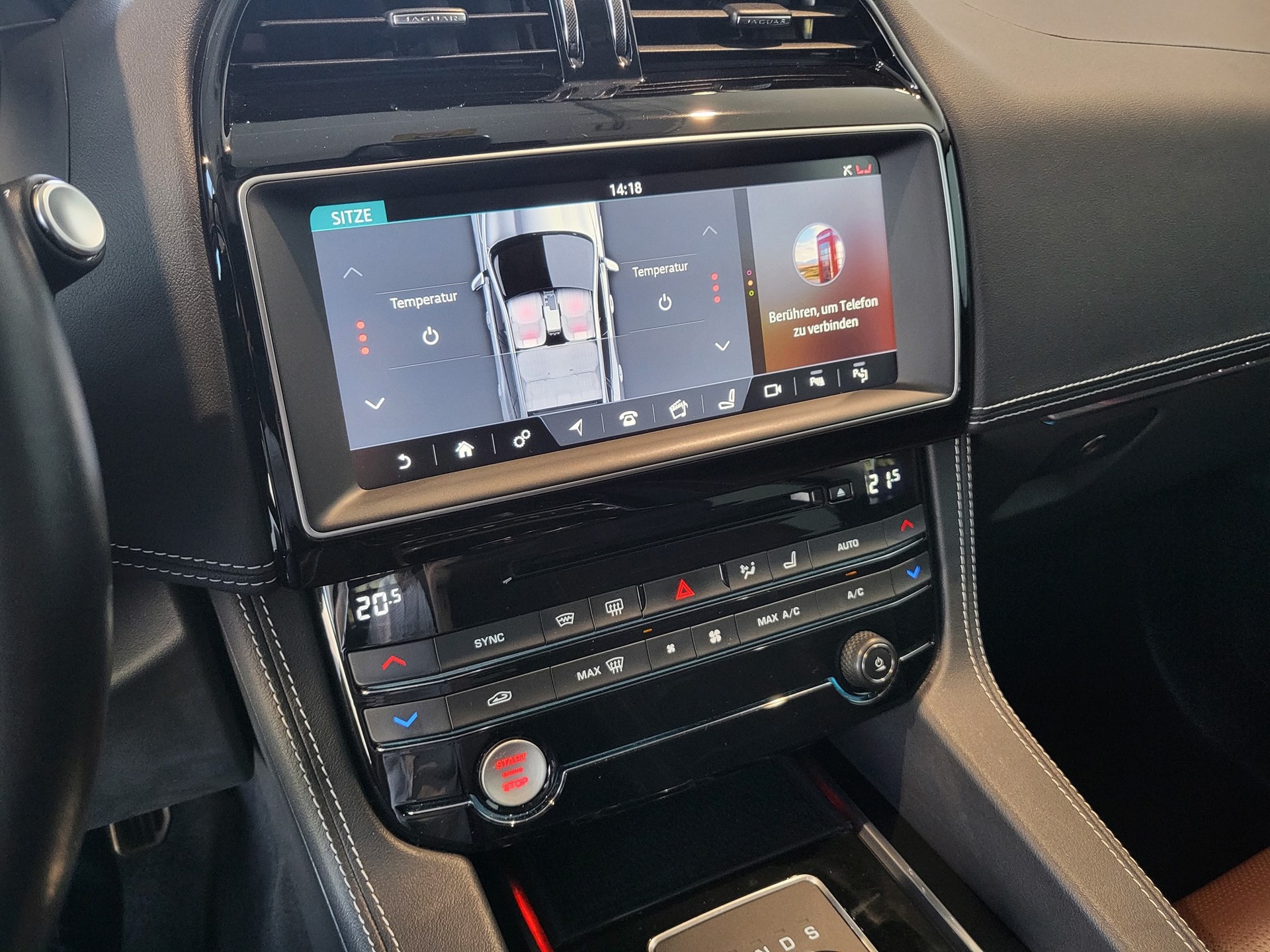 JAGUAR F-Pace 3.0 V6 S AWD Automatik-image-9